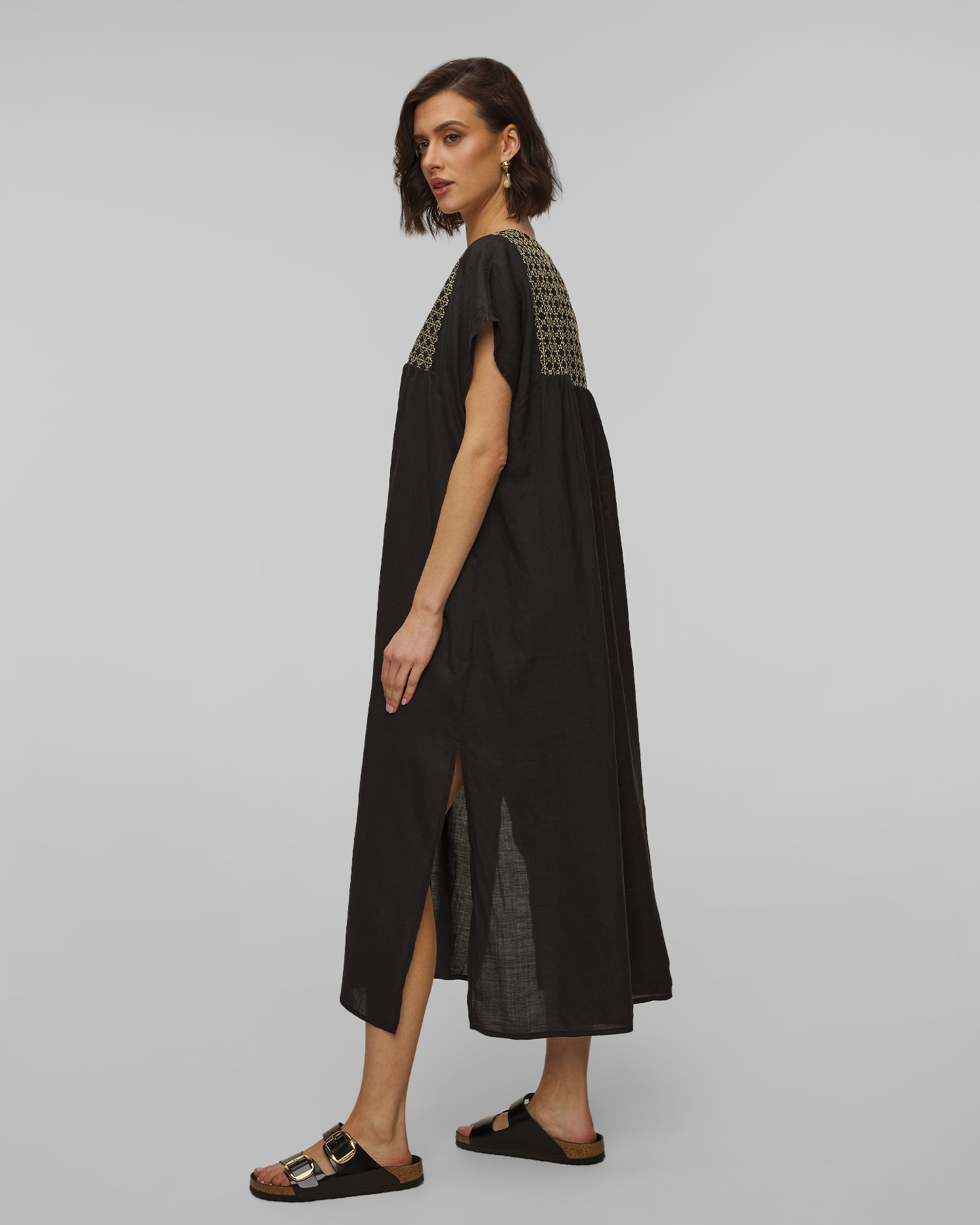 Czarna sukienka z ramii damska Kori