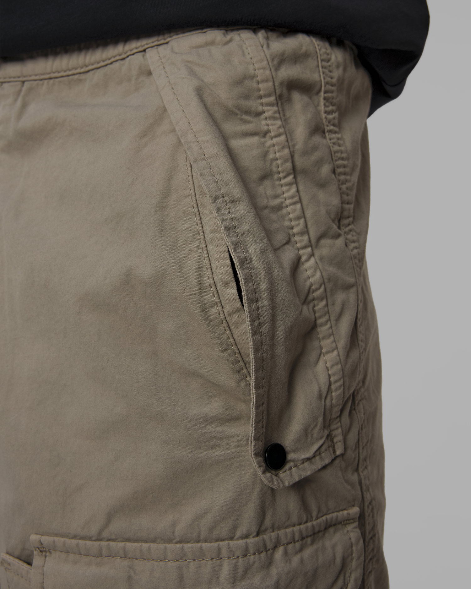 Pánske šortky C.P. Company Microreps Cargo Shorts khaki