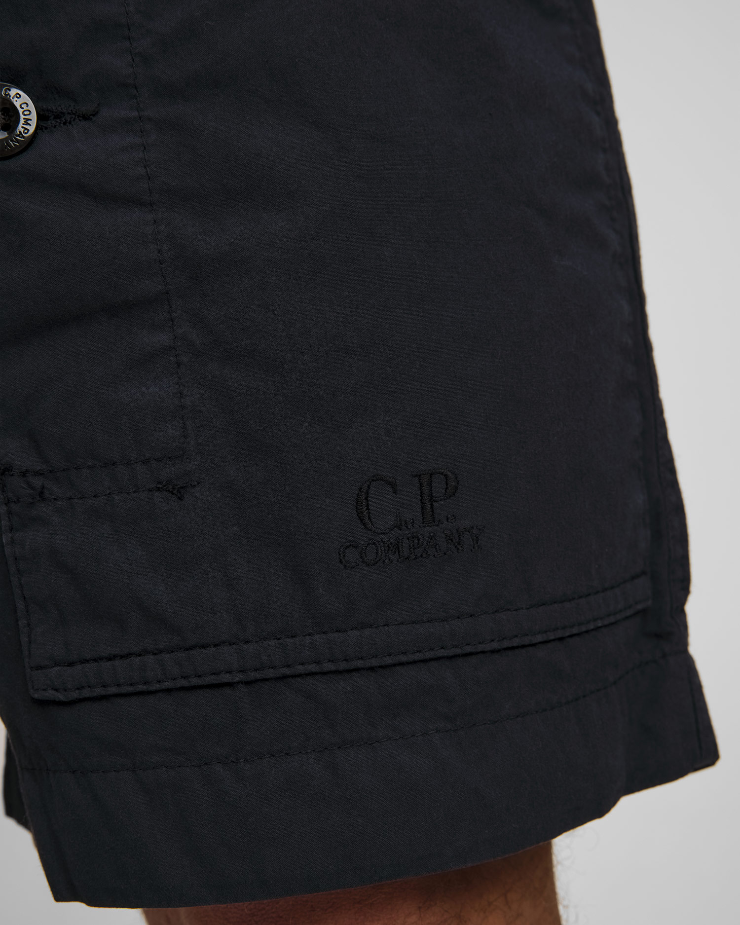 Pánské kraťasy C.P. Company Microreps Cargo Shorts v Tmavě Modrém Barevném Odstínu