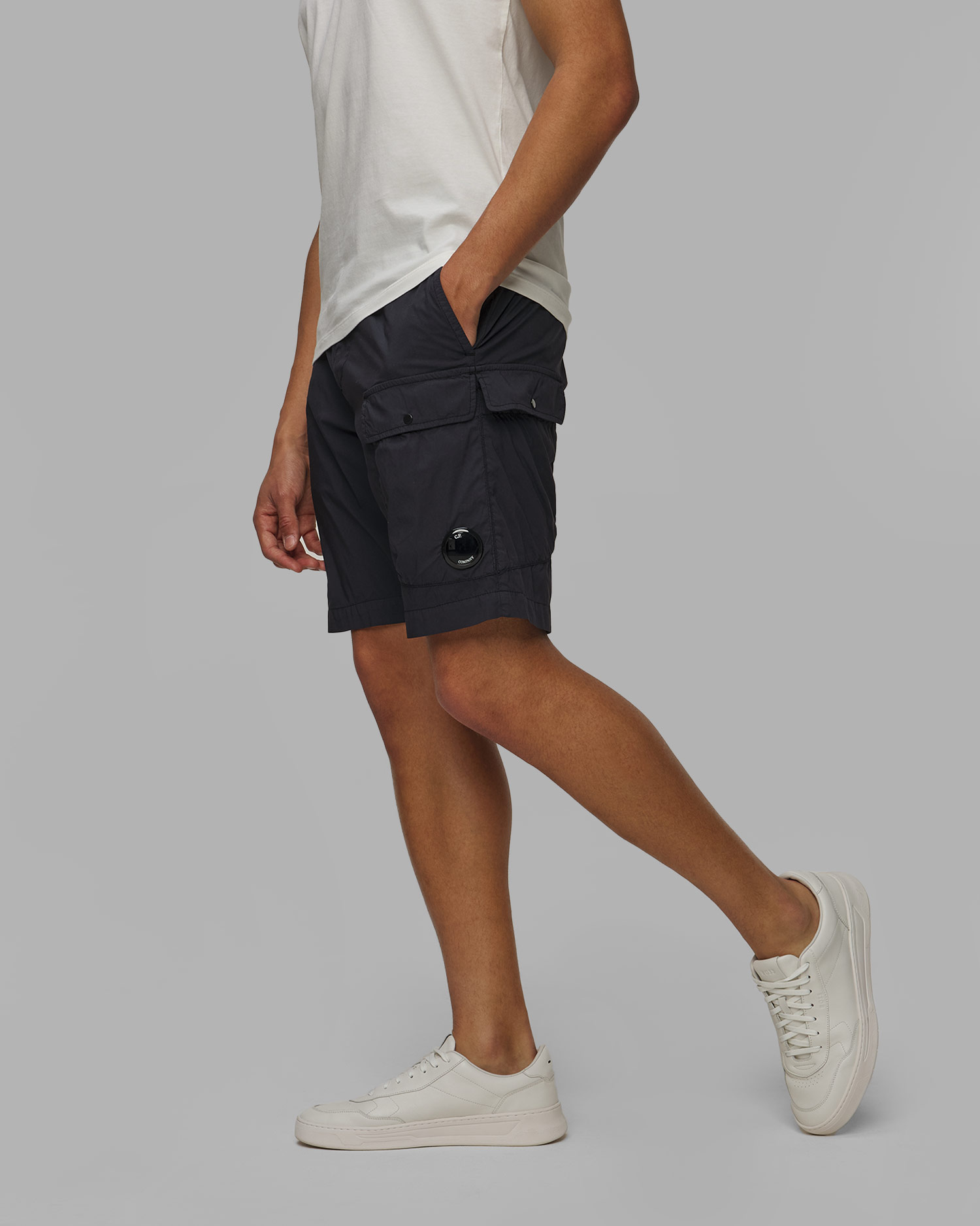 C.P. Company 50 Fili Stretch Cargo Shorts Herrenshorts in Marineblau