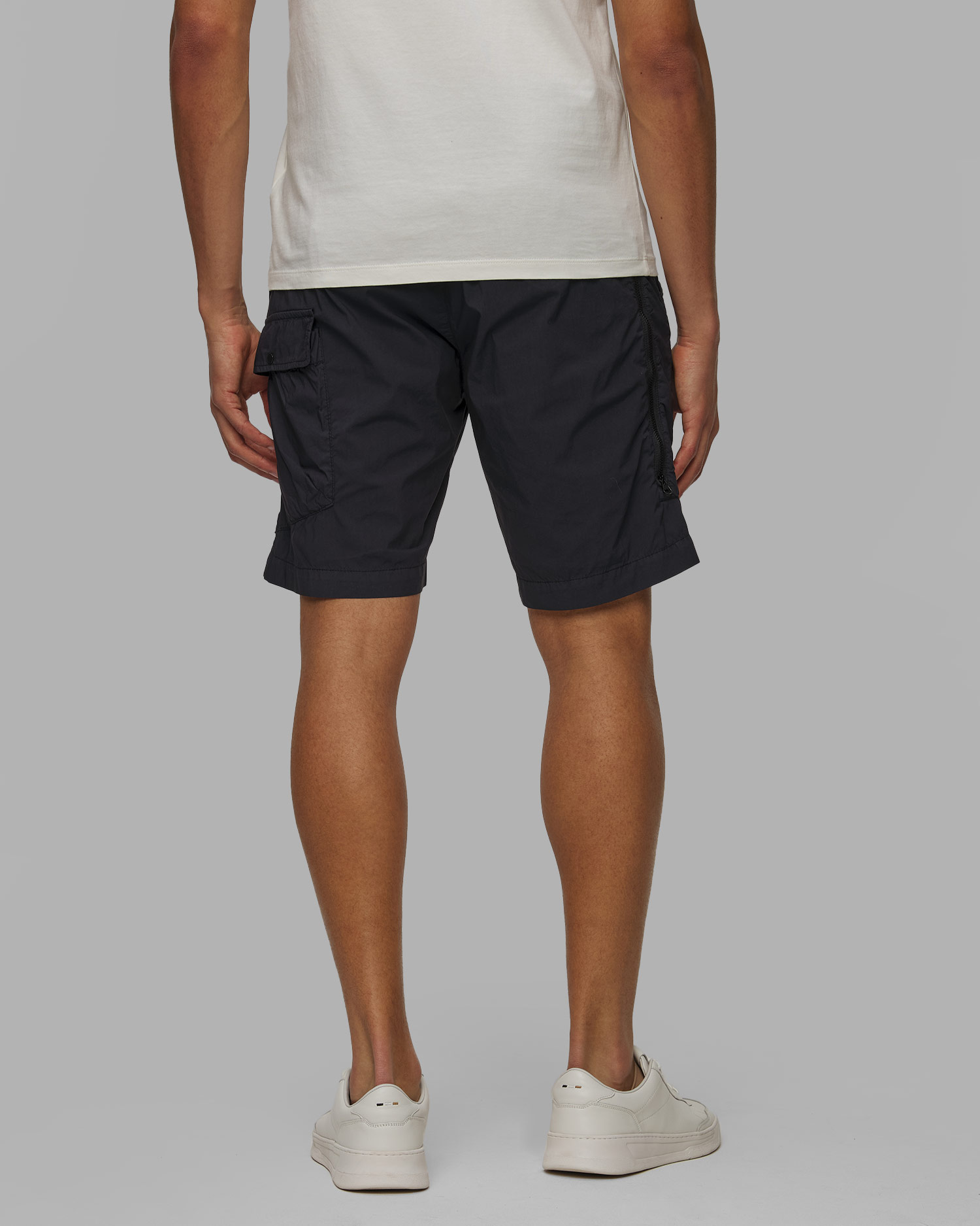 Short bleu marine pour hommes C.P. Company 50 Fili Stretch Cargo Shorts     