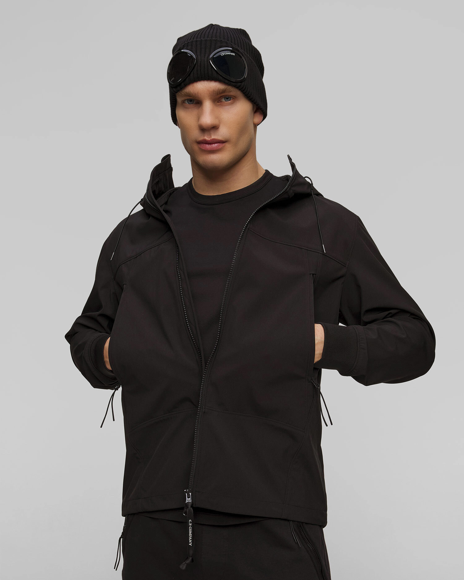 Pánska softshellová bunda C.P. Company Shell-R Goggle Jacket čierna