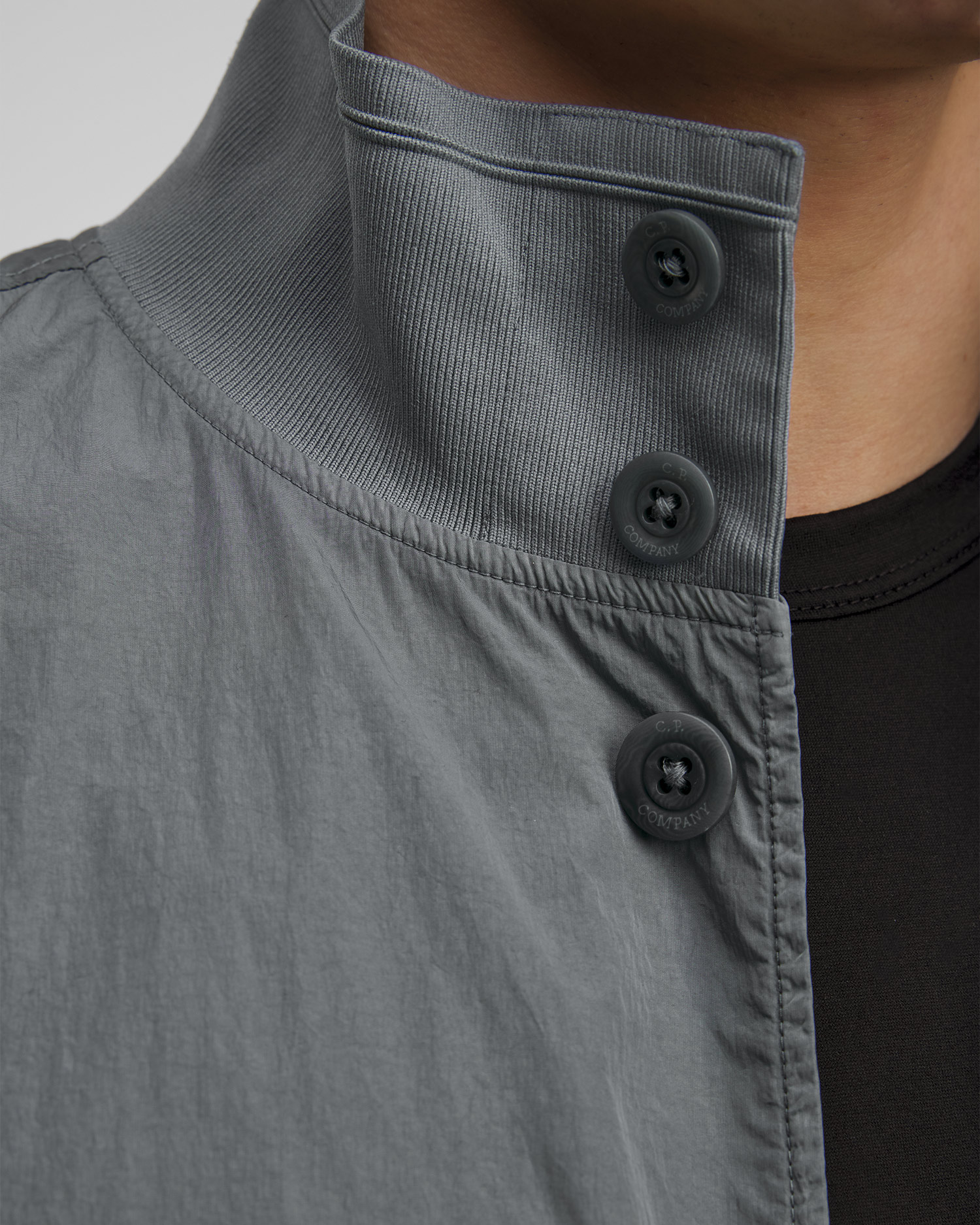 Pánská bunda C.P. Company Chrome-R Full Button Jacket v Šedé Barvě