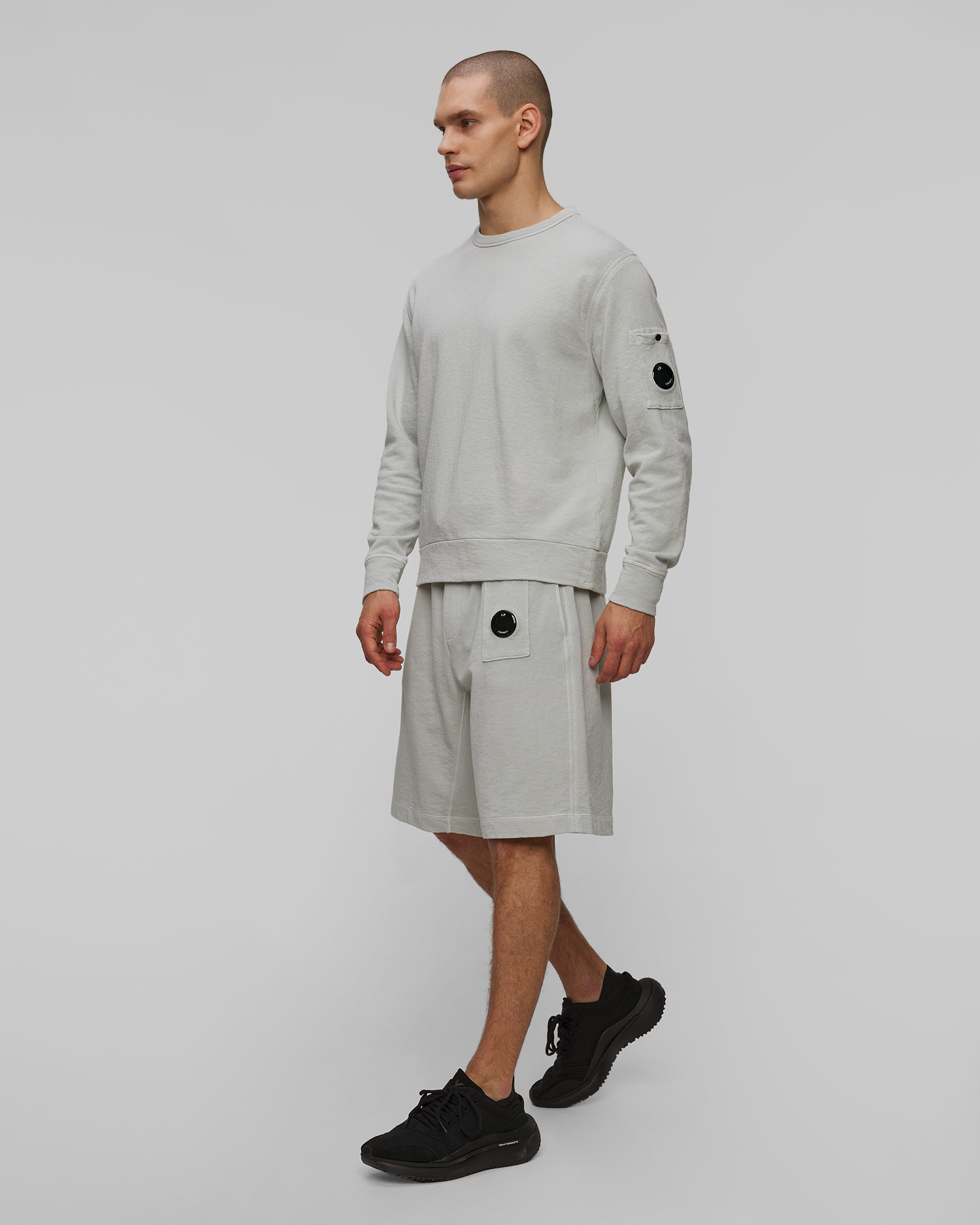 C.P. Company Malfile Fleece Shorts Herrenshorts in Grau