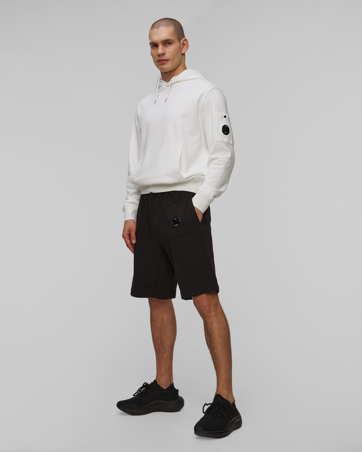 C.P. Company Malfile Fleece Shorts Herrenshorts in Schwarz
