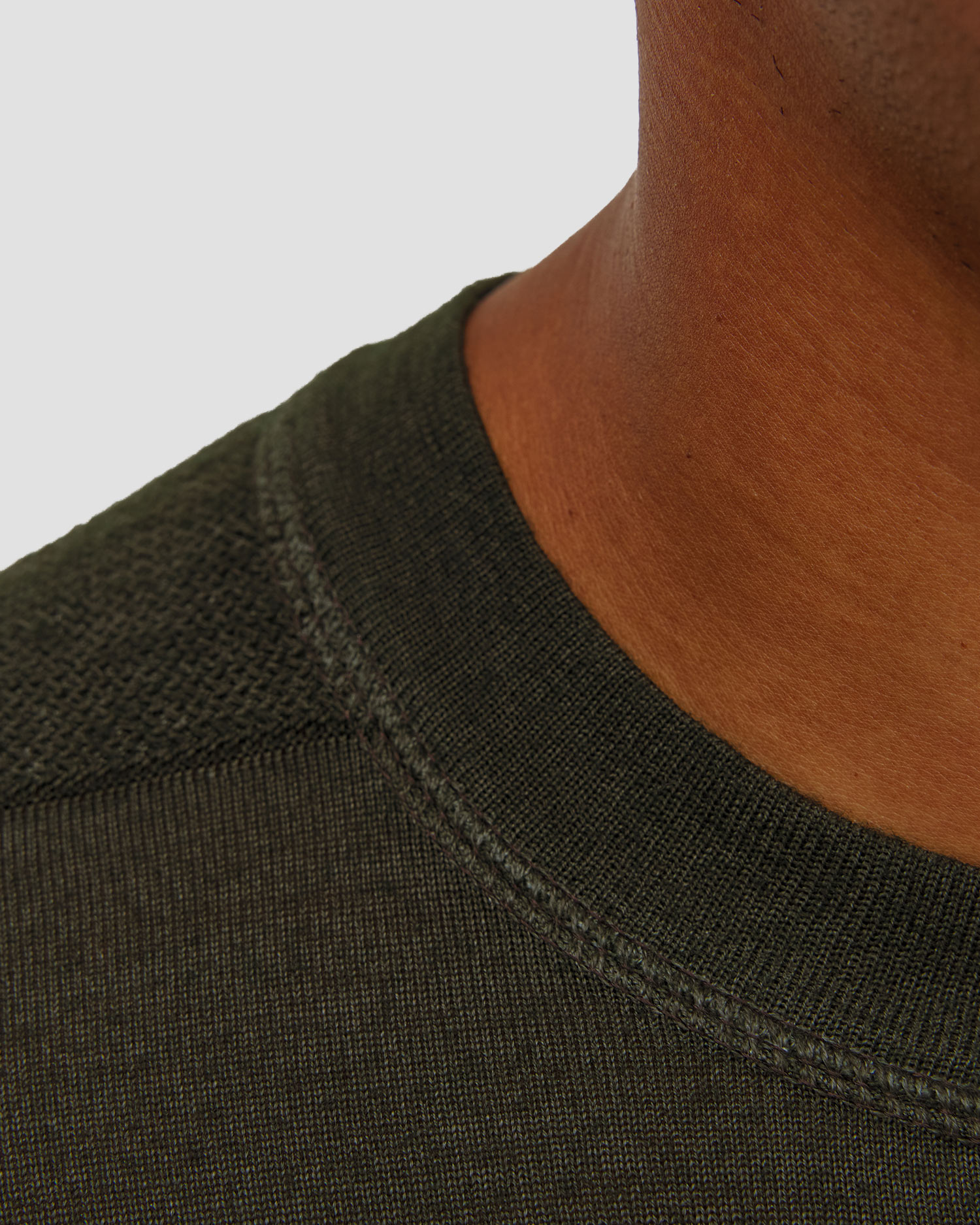 C.P. Company Merino Wool Crewneck Lens Sweater Herrenpullover in Grün und Grau