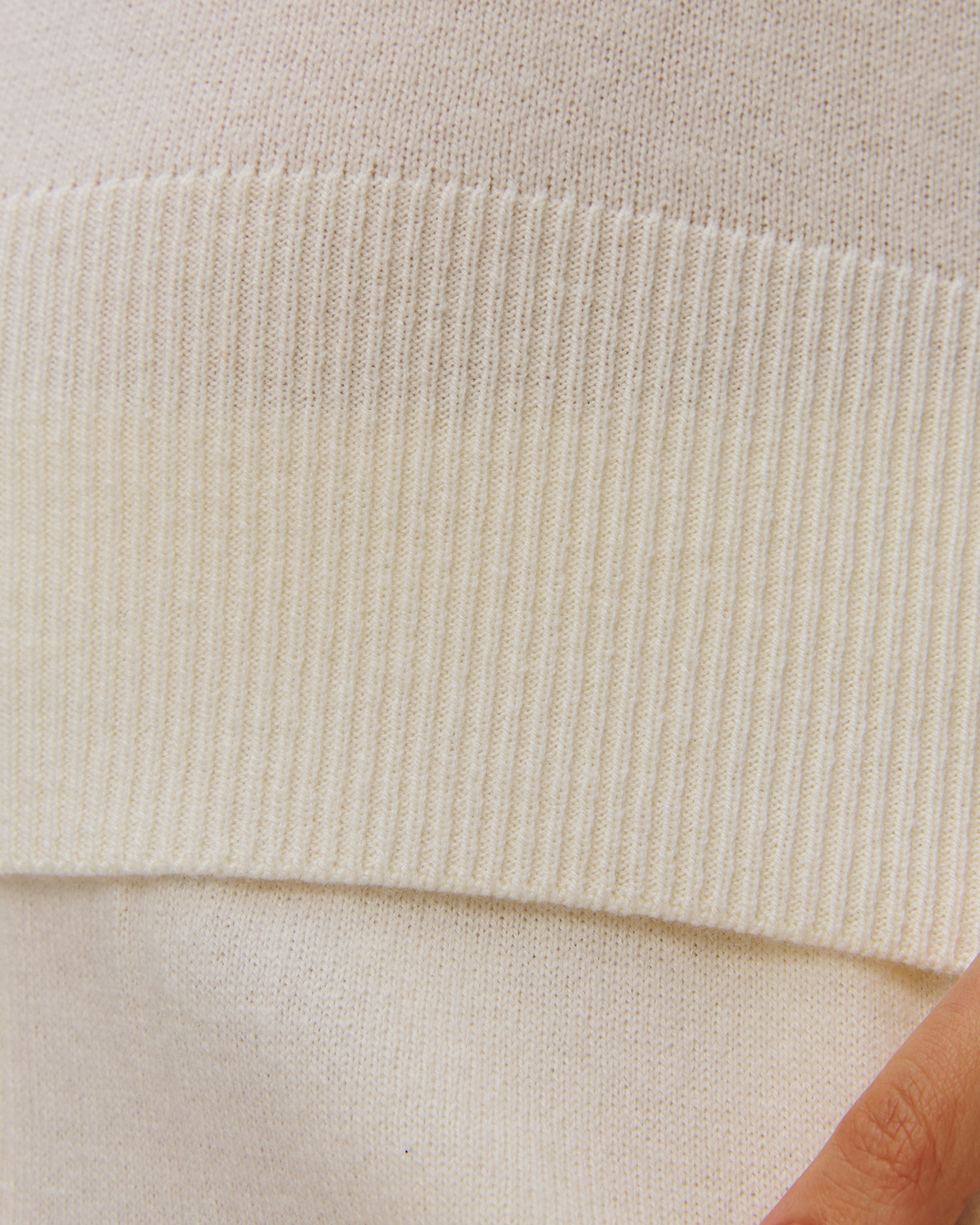 Dámsky biely kašmírový sveter Allude