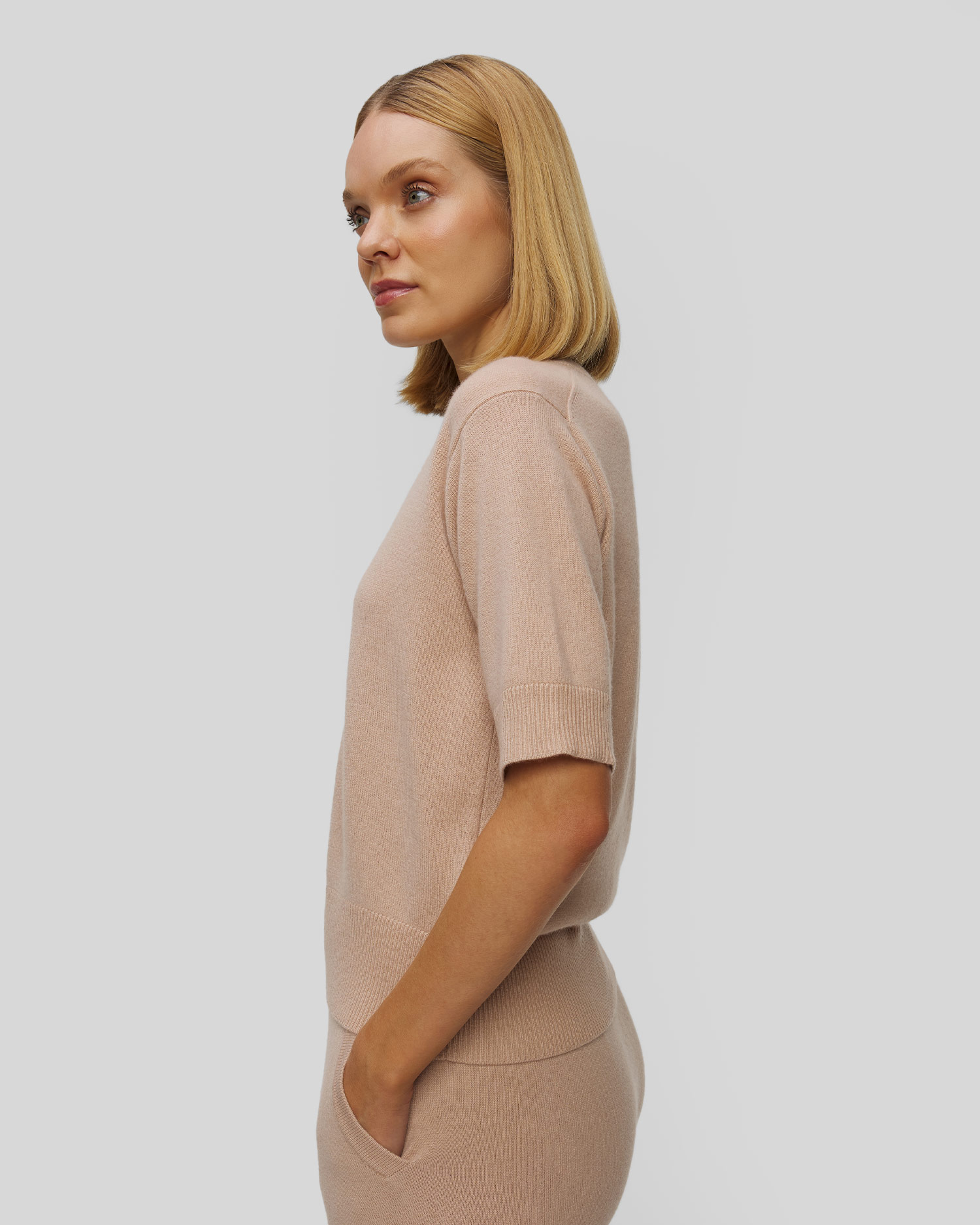 Beżowy sweter z kaszmiru damski Allude