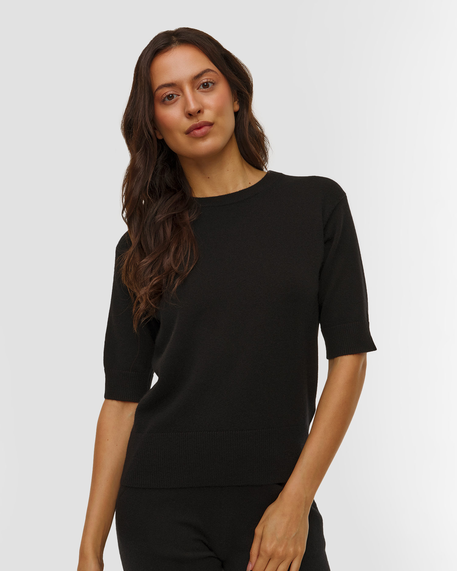 Czarny sweter z kaszmiru damski Allude, Kolor/Wzór: Czarny