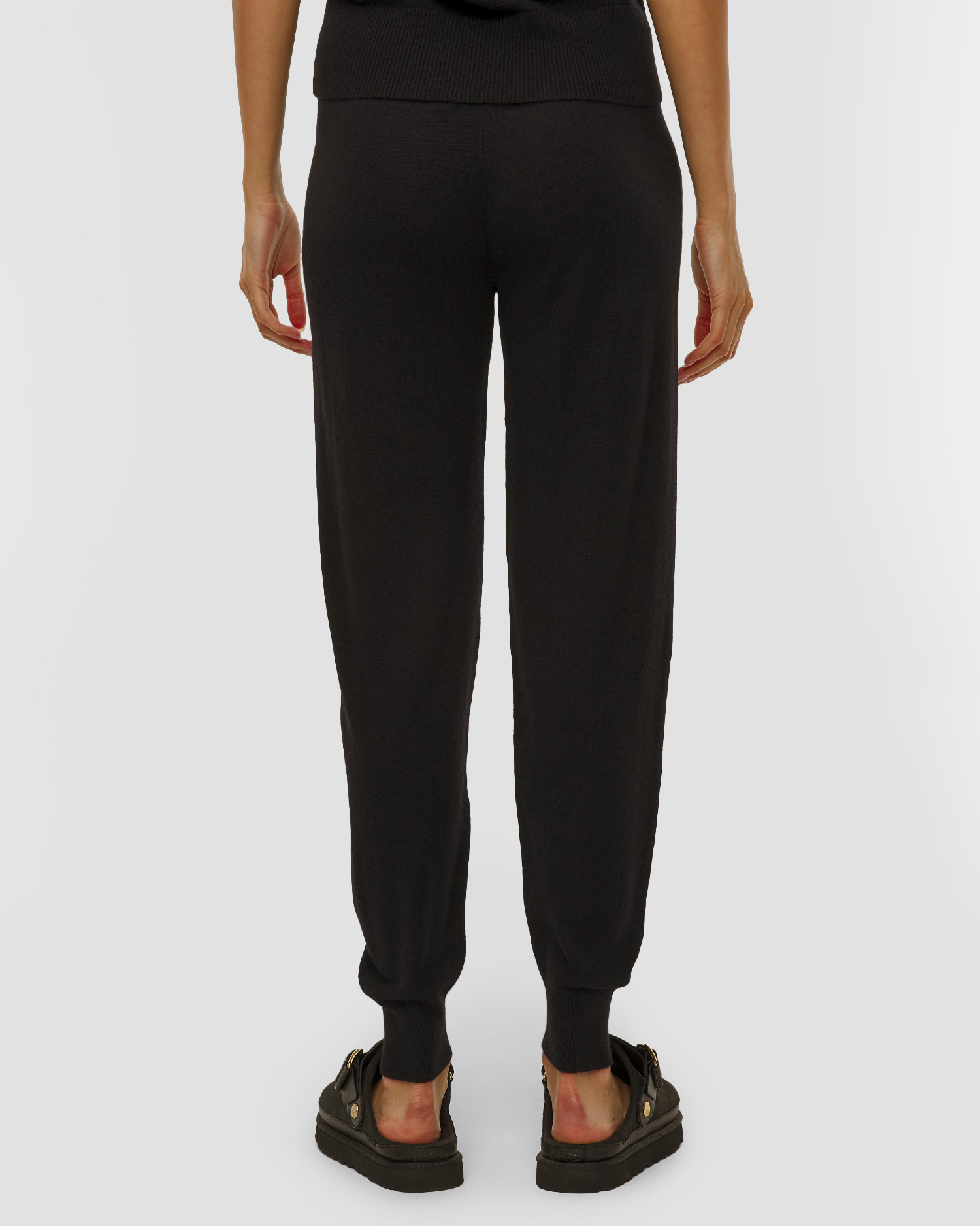 Dámske čierne kašmírové nohavice od Allude