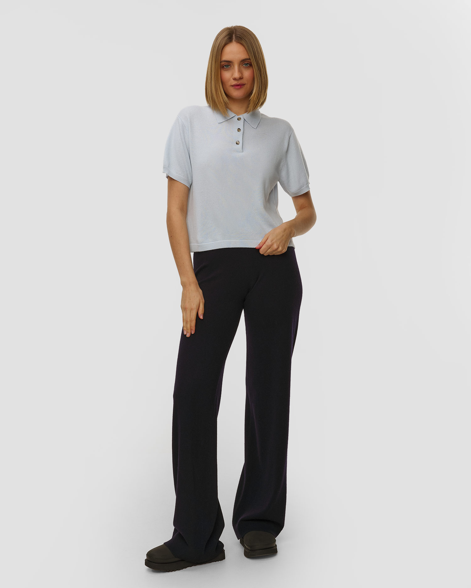 Niebieski sweter kaszmirowy z krótkim rękawem damski Allude