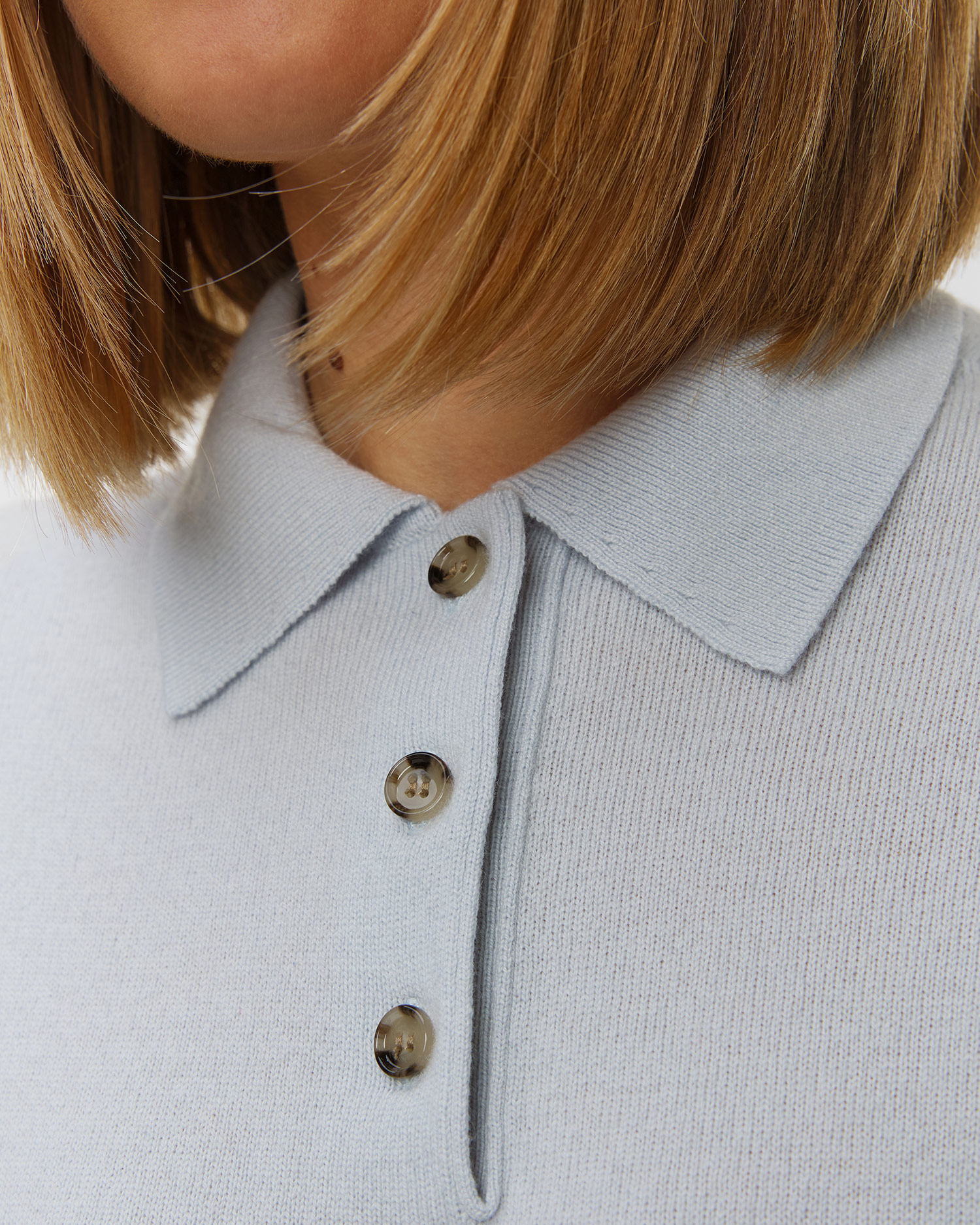 Niebieski sweter kaszmirowy z krótkim rękawem damski Allude