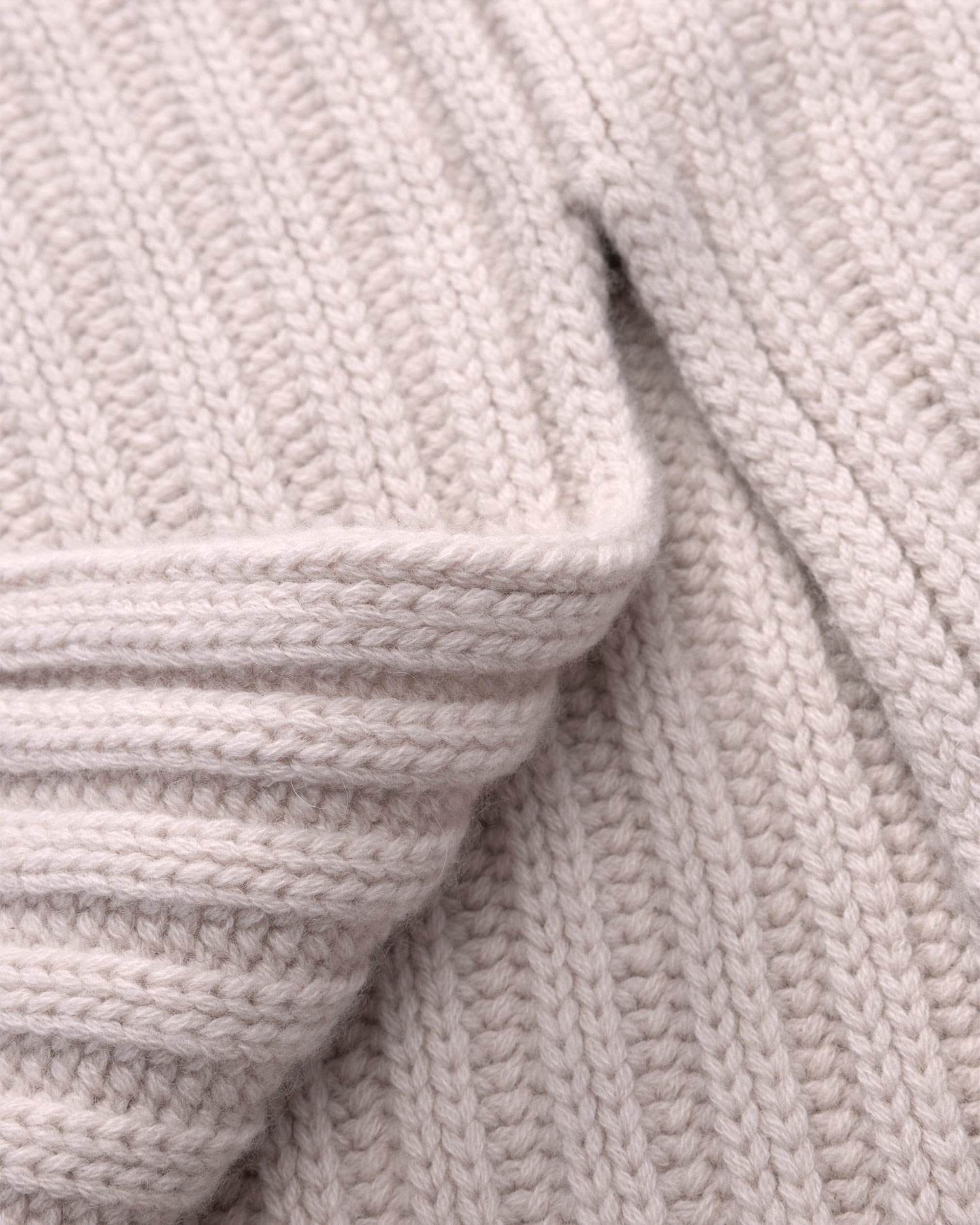 Dámská kašmírová šála Allude Mockneck v krémovém barevném odstínu