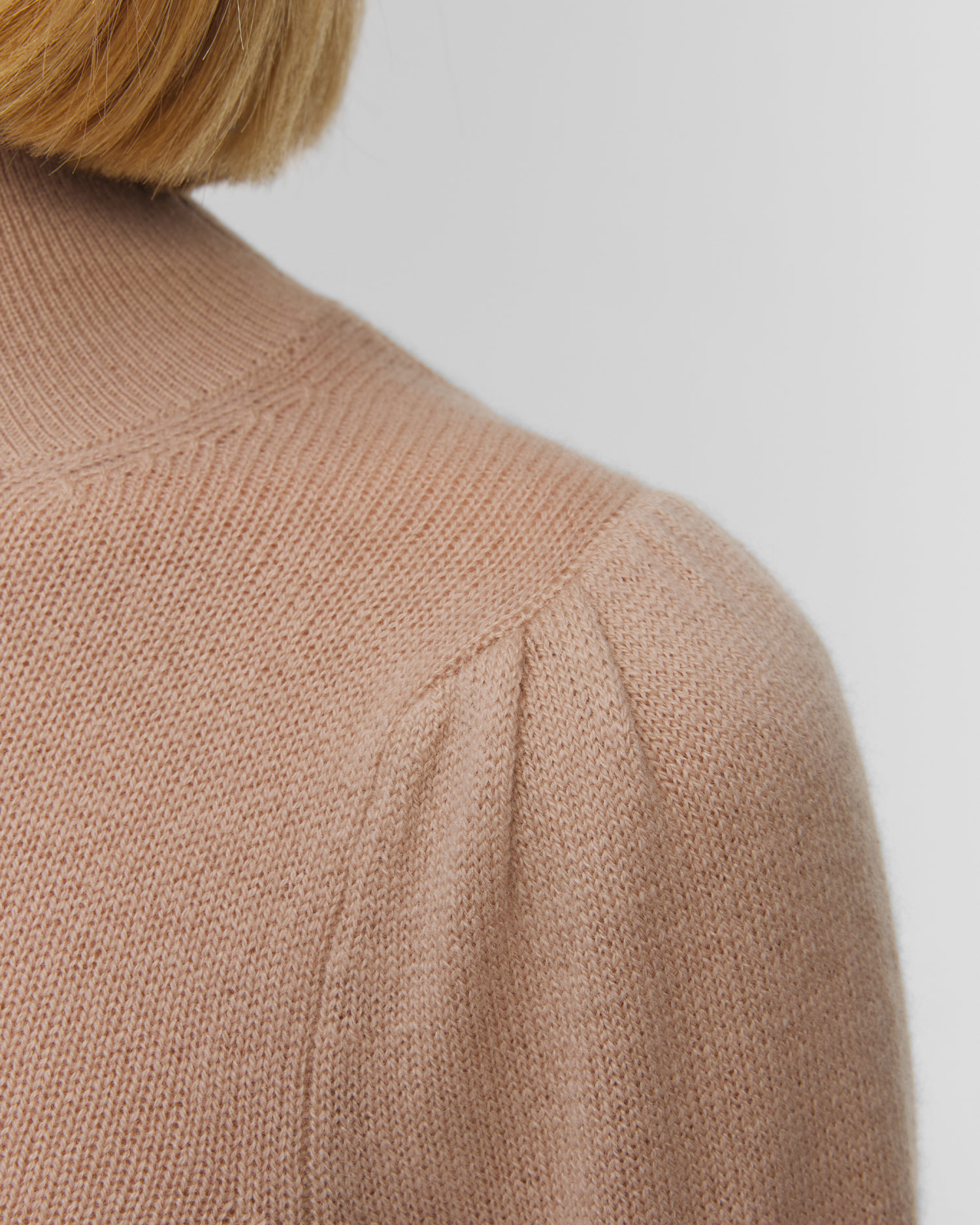 Women's beige cashmere sweater Allude