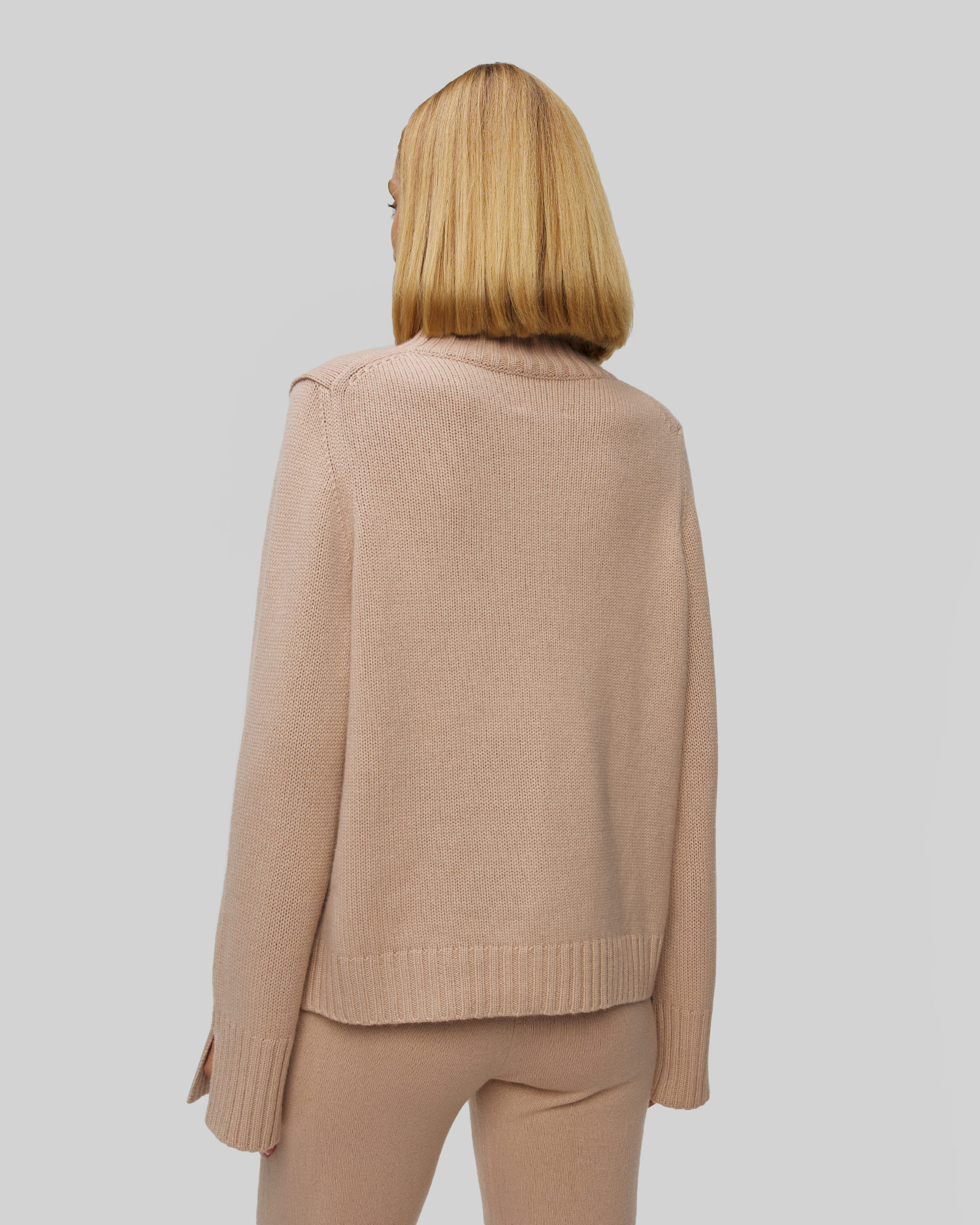 Women's beige cashmere turtleneck Allude
