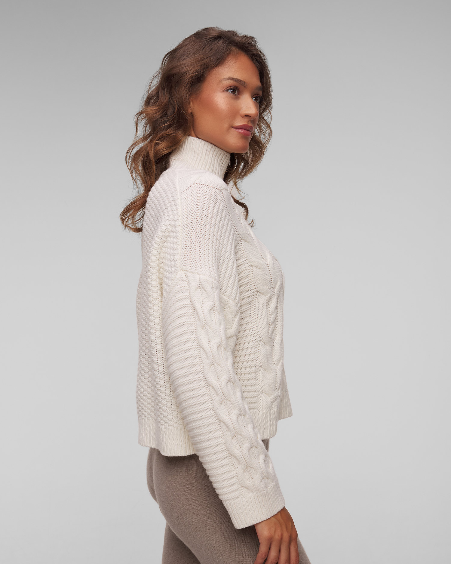 Maglione bianco in lana con cashmere da donna Allude