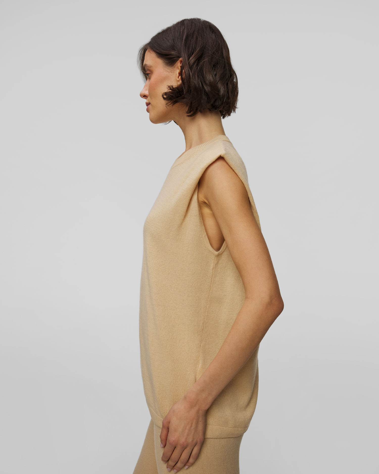 Dámský vlněný svetr bez rukávů Allude v Béžové Barvě