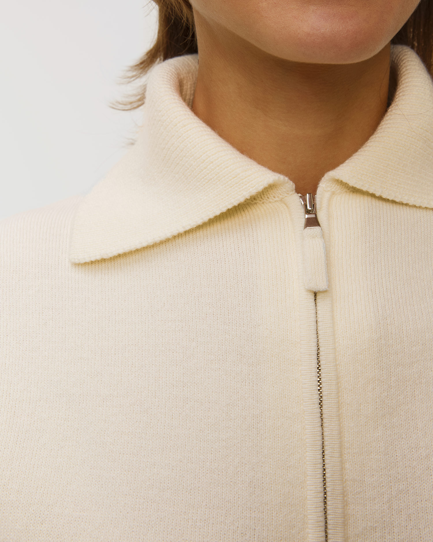 Biała kurtka wełniana damska Allude