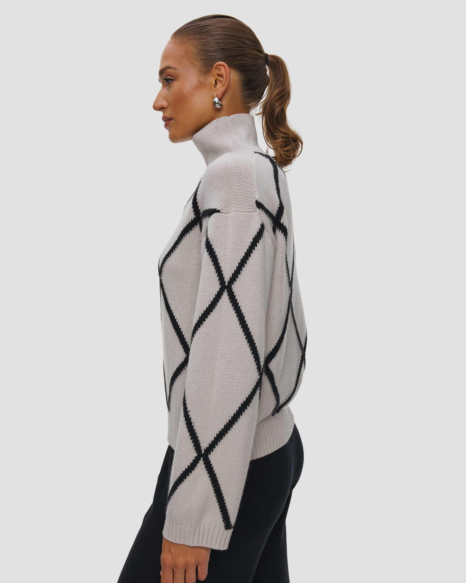 Col roulé pour femmes à motifs losanges Allude Mockneck Sweater