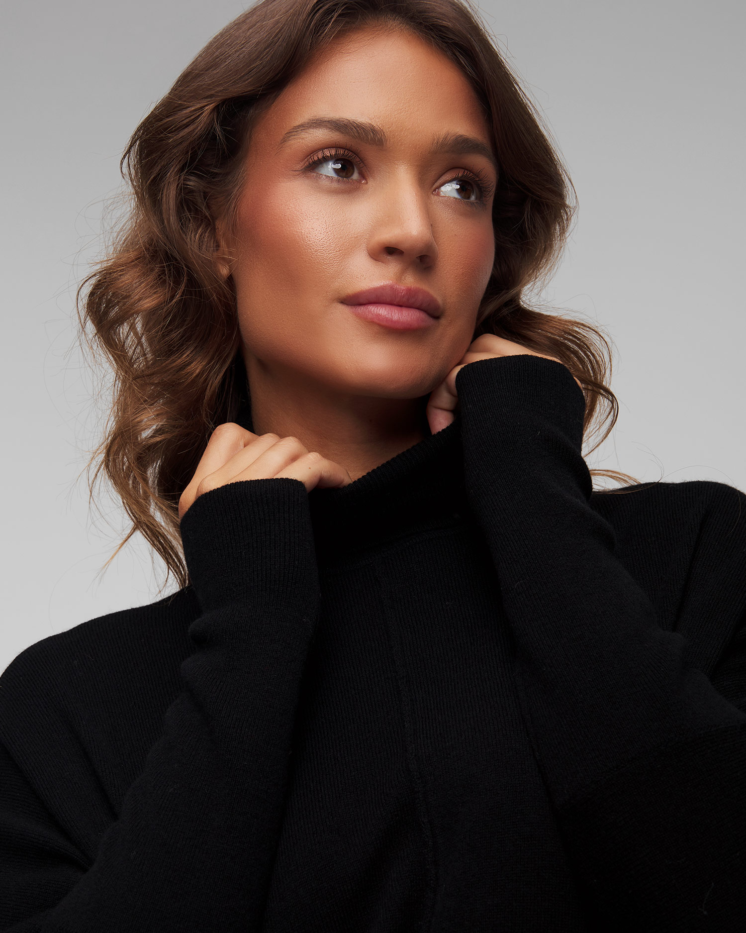 Women's woollen turtleneck Allude