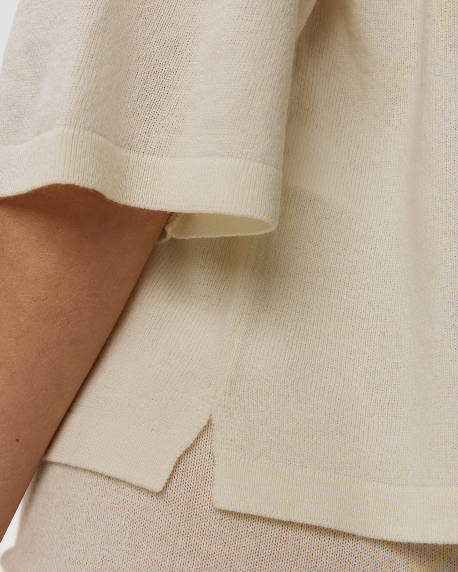 Sweter wełniany damski Allude