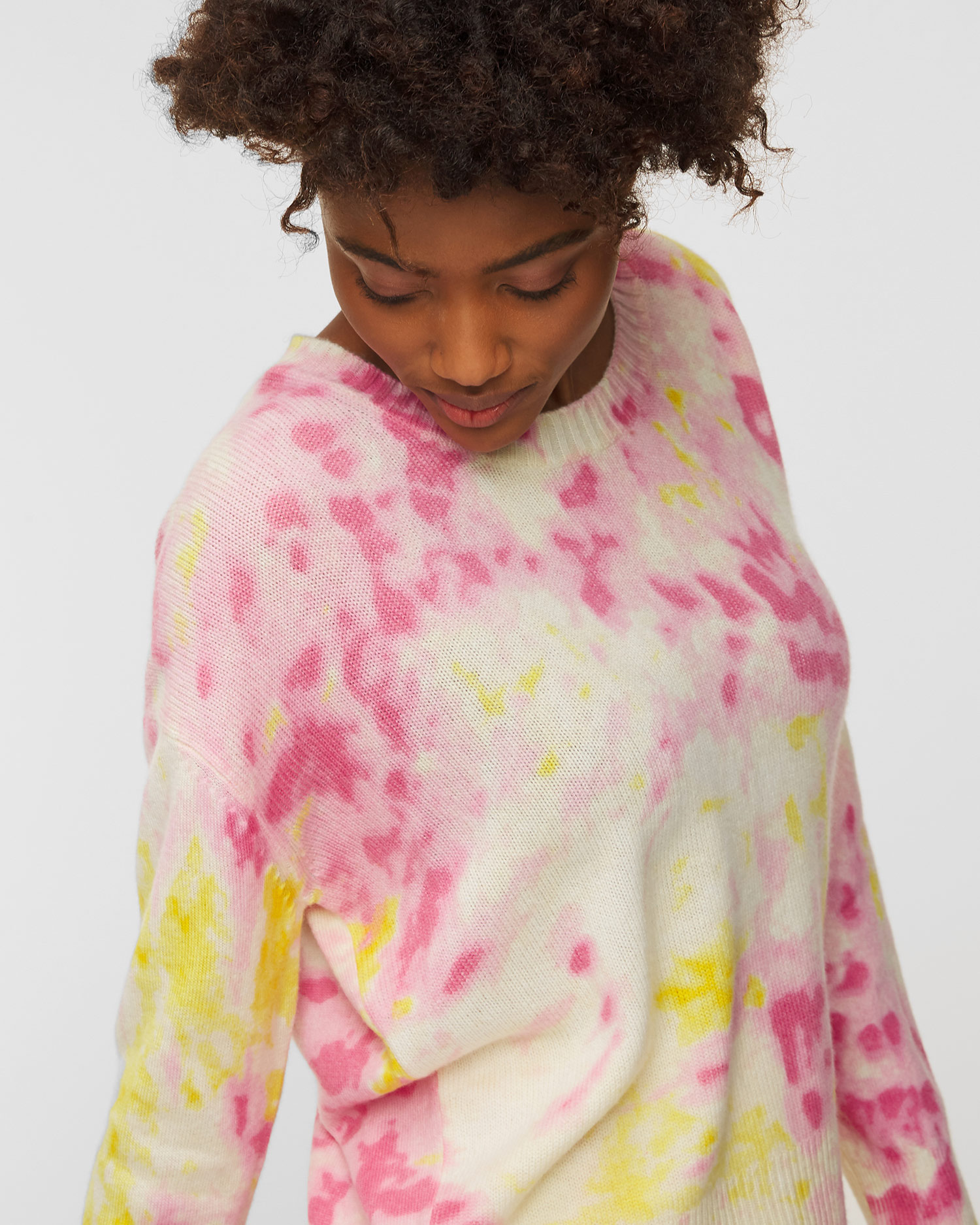 Sweter wełniany ALLUDE