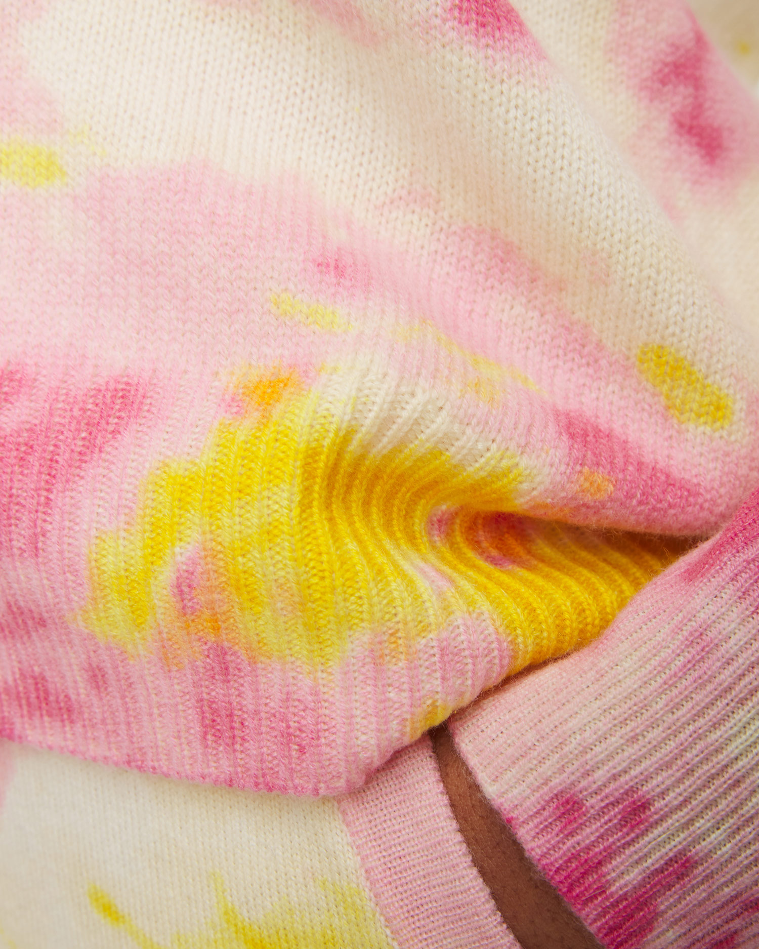 Sweter wełniany ALLUDE