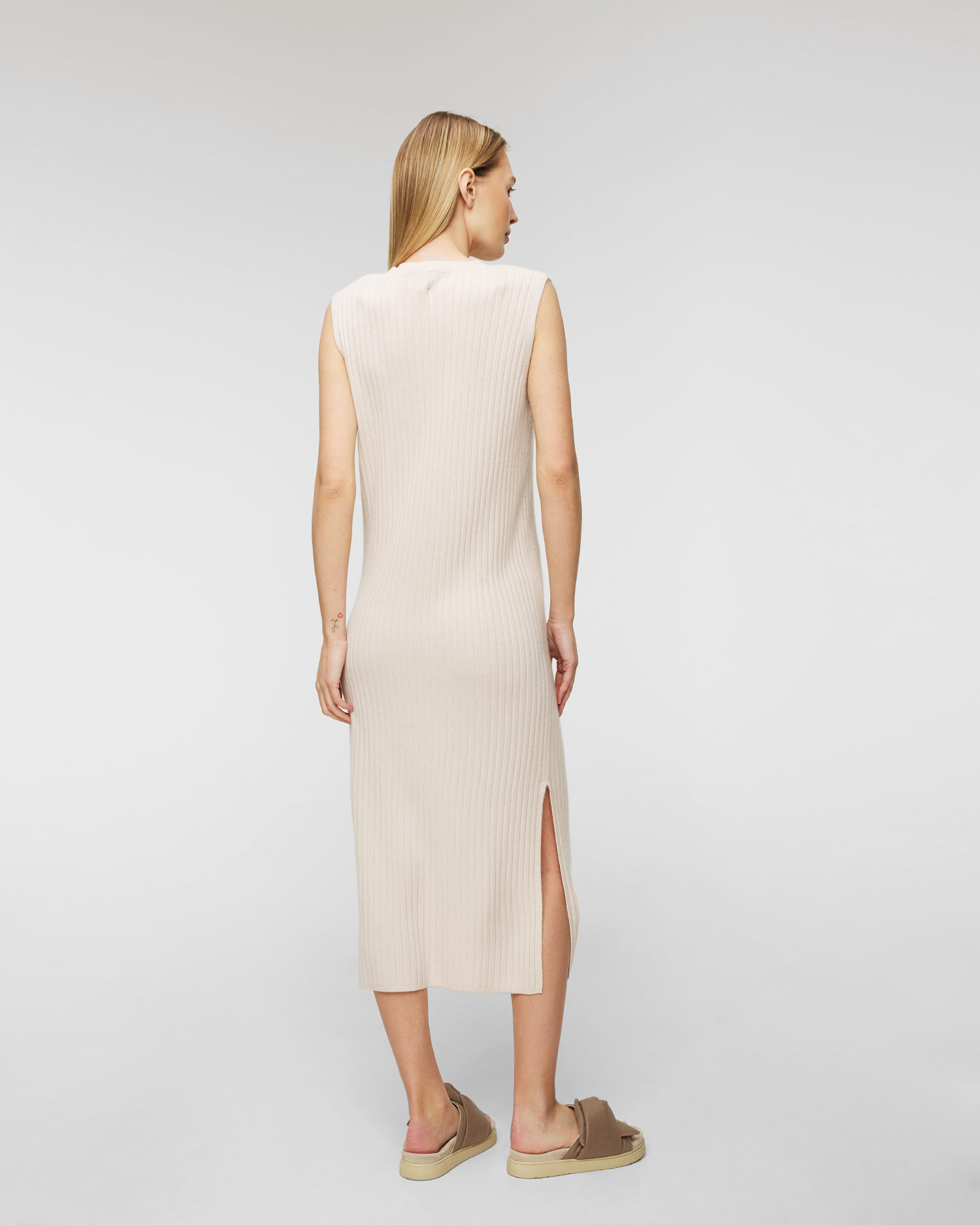 Kašmírové šaty ALLUDE