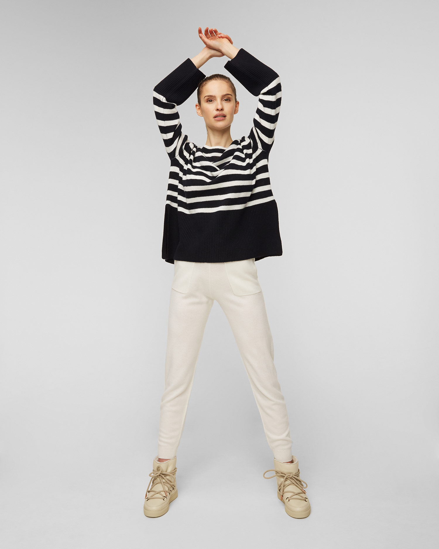 Sweter wełniany Allude