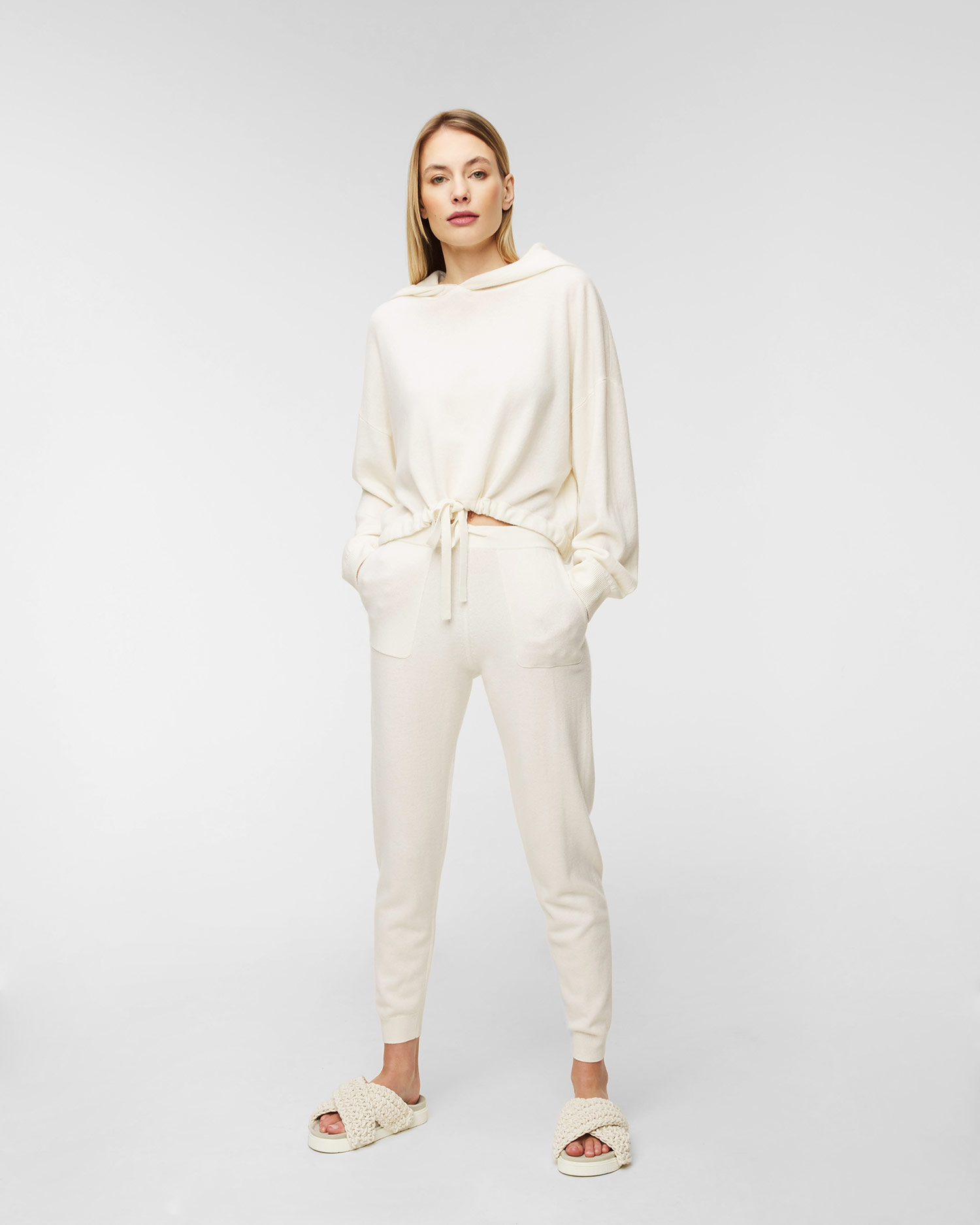 Vlněný svetr Allude