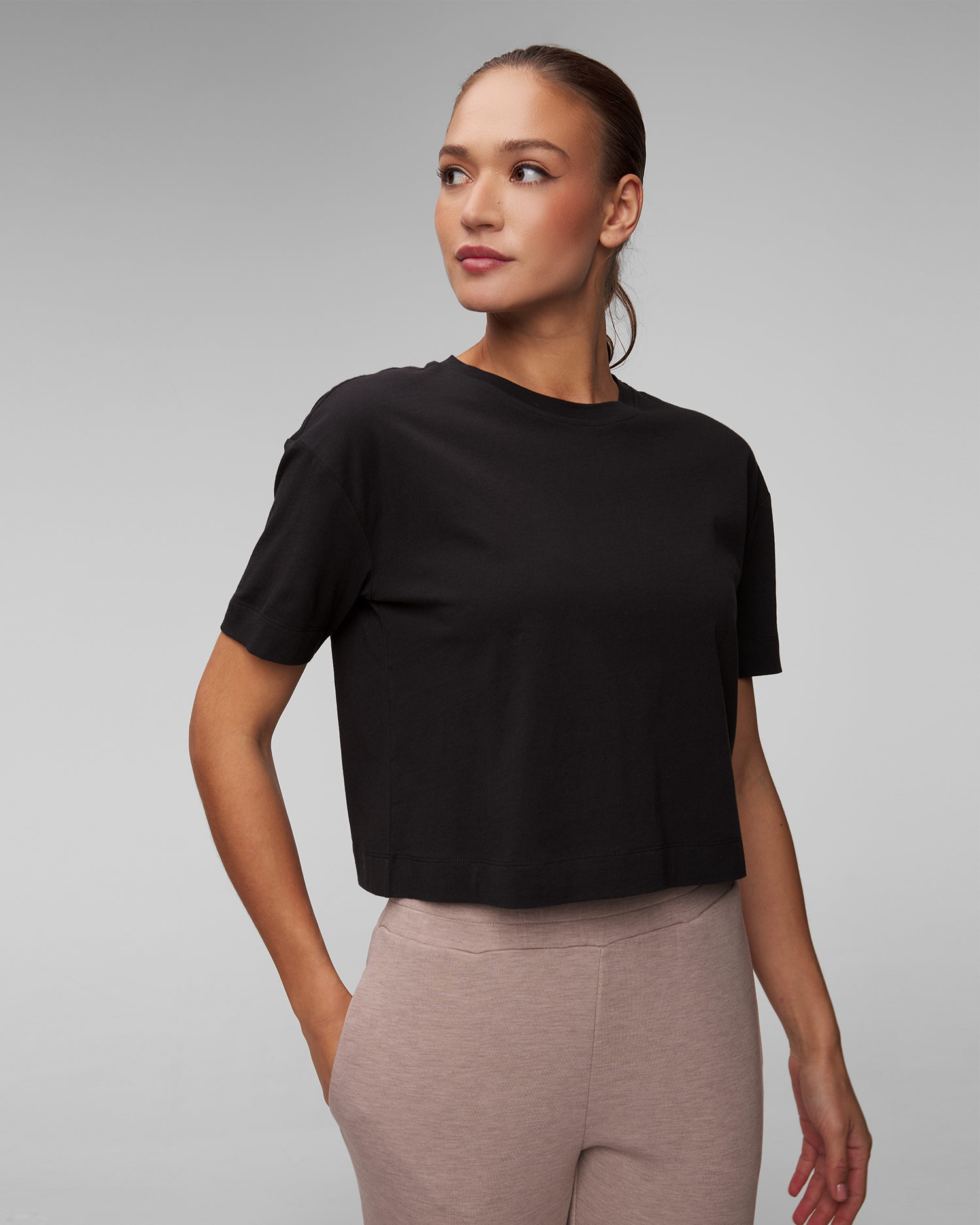 T-shirt noir pour femmes Allude 