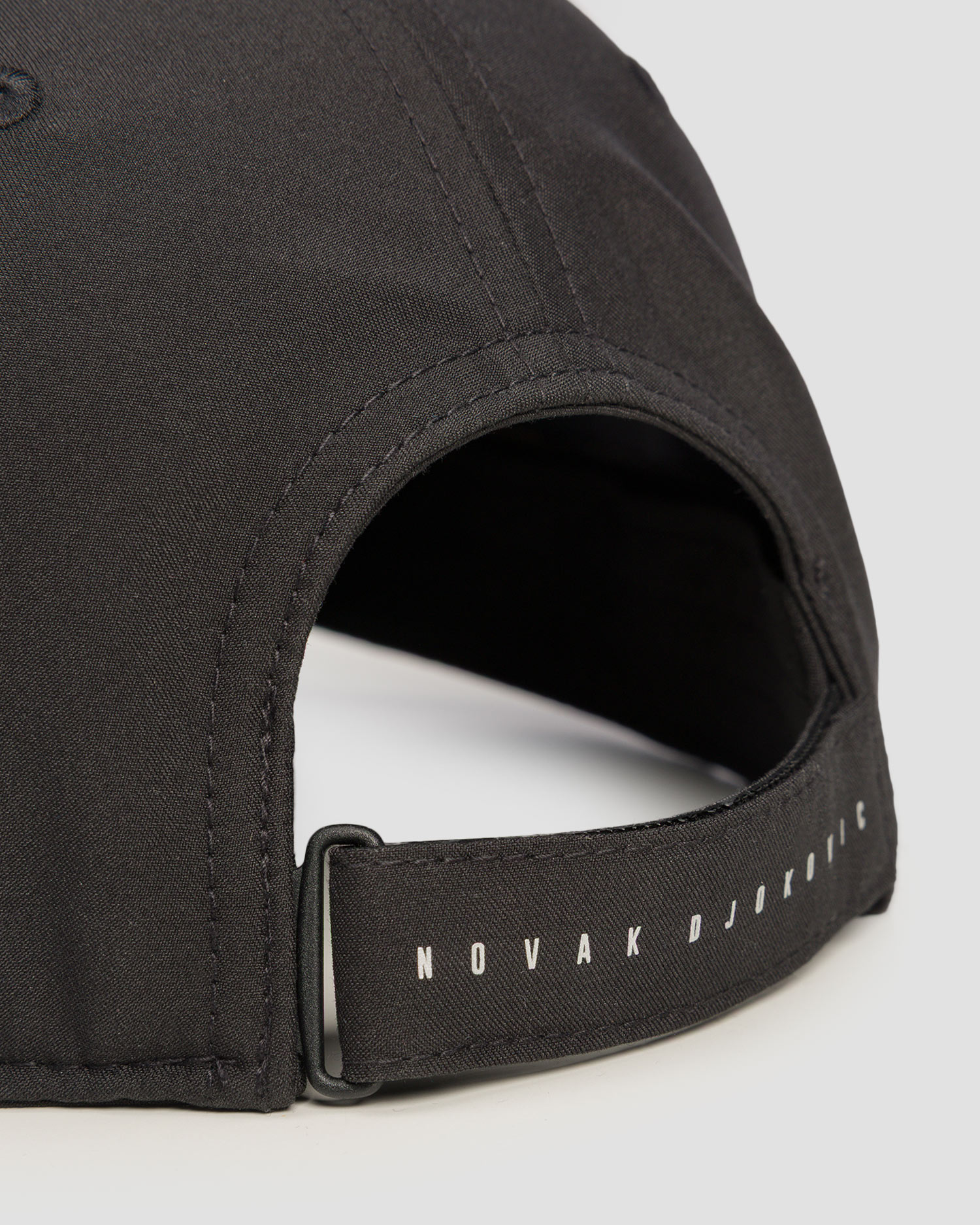 Șapcă neagră cu cozoroc pentru bărbați Lacoste x Novak Djokovic