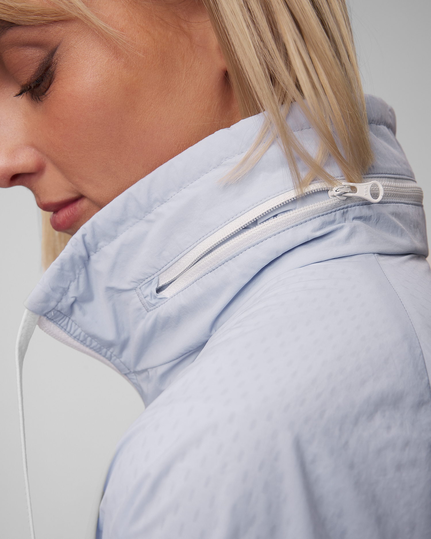 Jachetă cu glugă pentru femei Lacoste BF6949