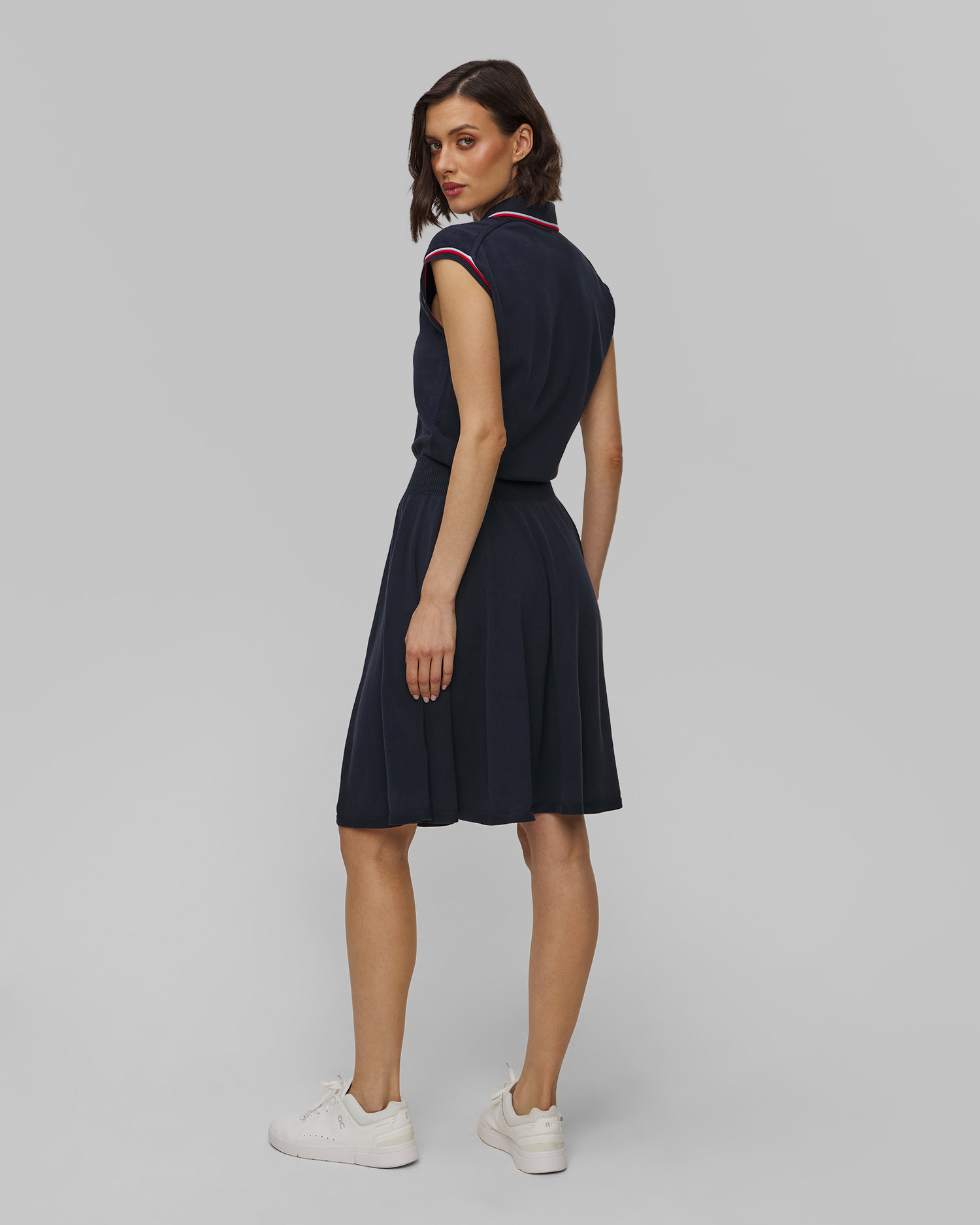 Granatowa sukienka tenisowa damska Lacoste