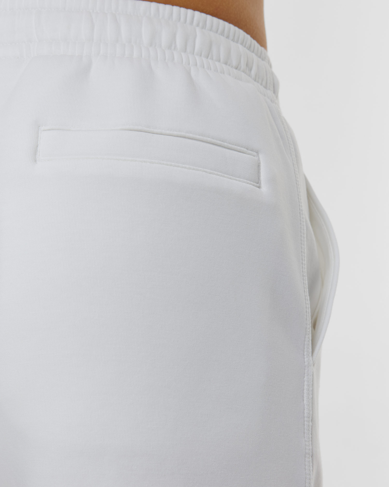Dámské šortky Lacoste Double Face Jersey v bílé barvě