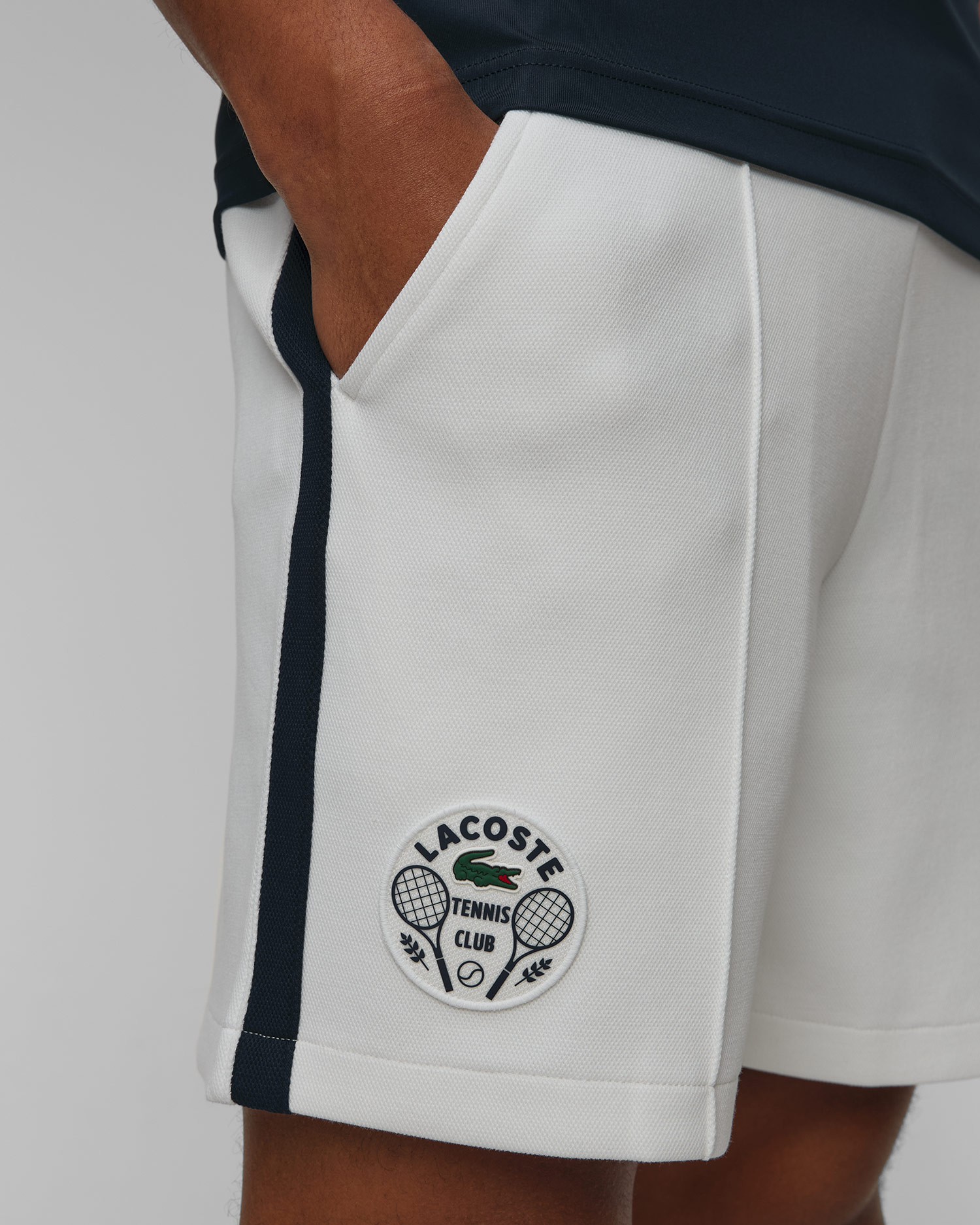 Białe szorty tenisowe męskie Lacoste