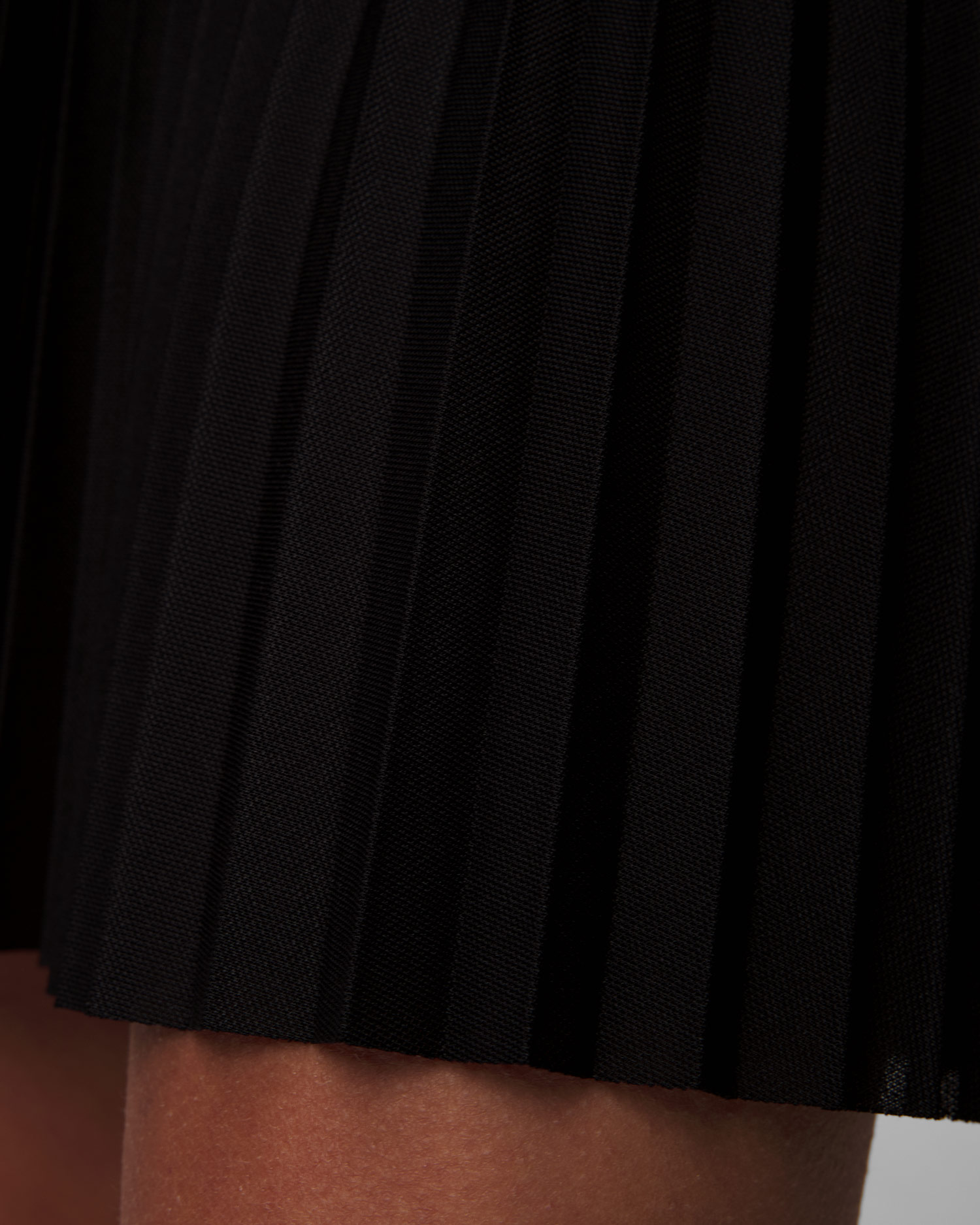 Czarna spódniczka plisowana damska Lacoste JF2701