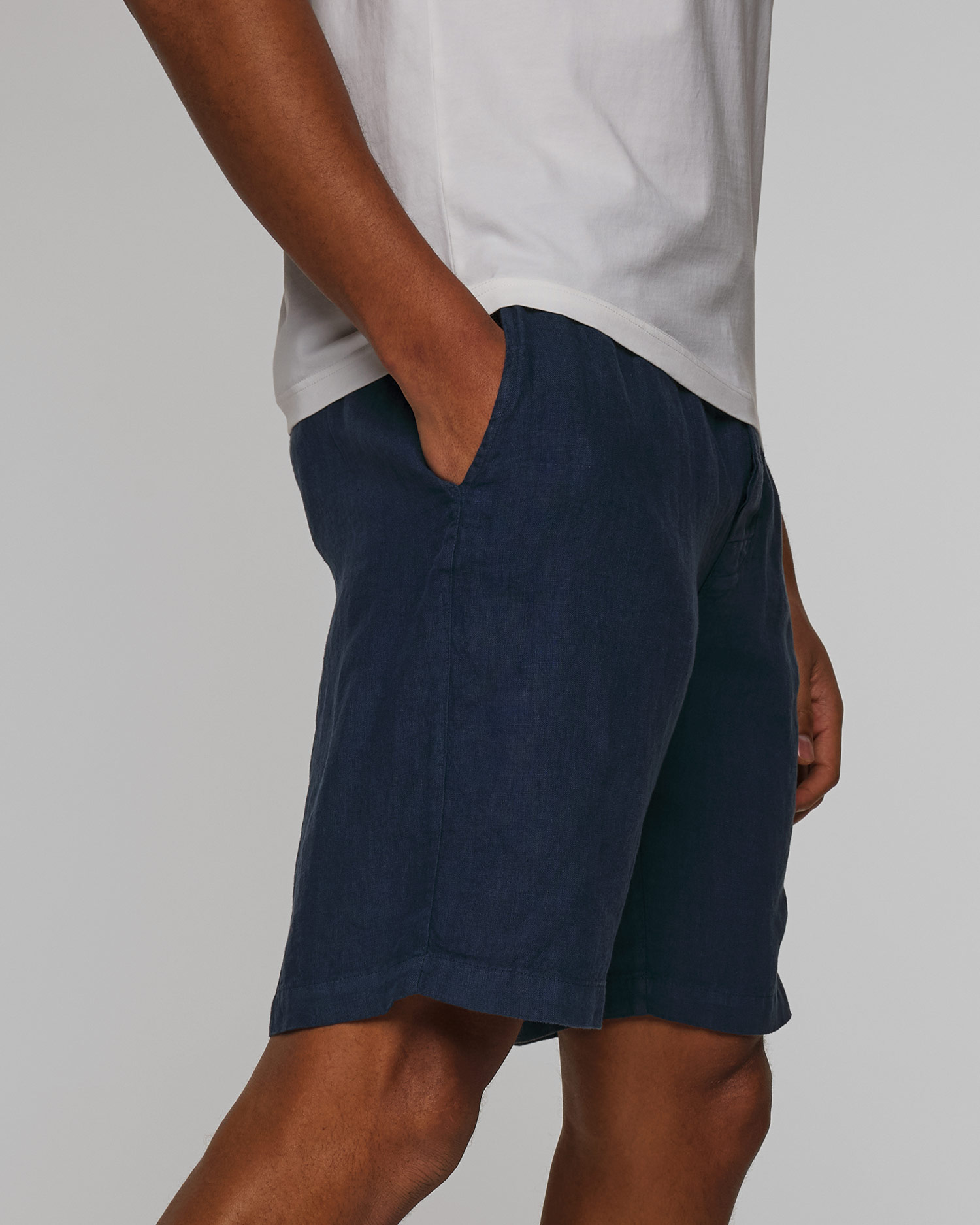 Short en lin bleu marine pour hommes MC2 Saint Barth Marseille