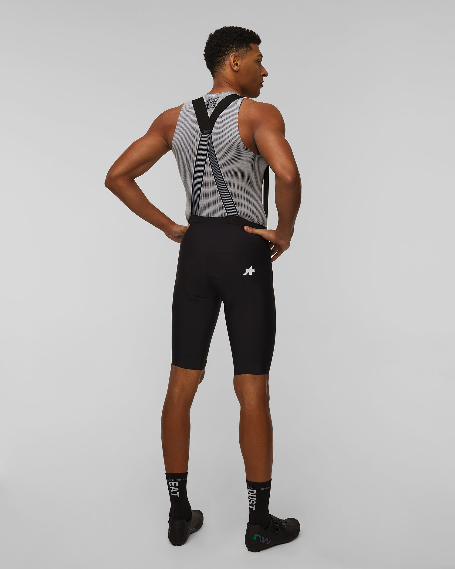 Černé pánské cyklistické šortky Assos Equipe R Bib Shorts S11