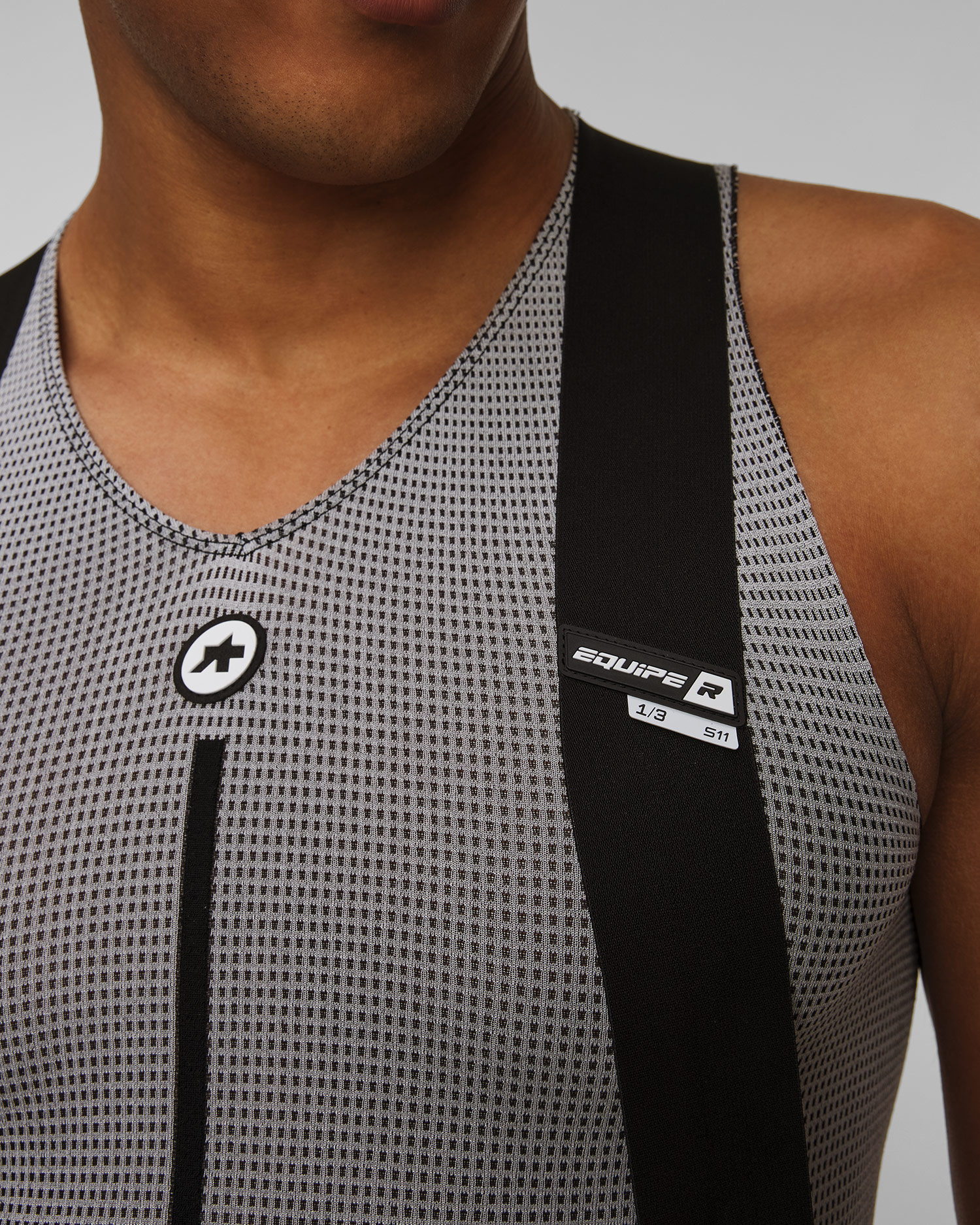 Černé pánské cyklistické šortky Assos Equipe R Bib Shorts S11
