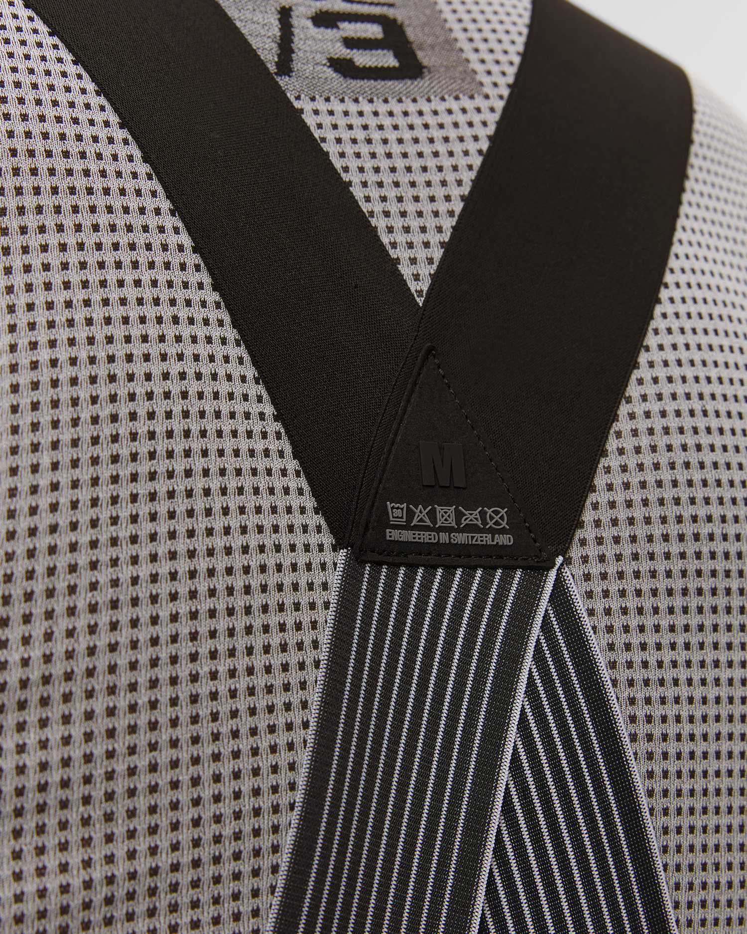 Pánske cyklistické šortky Assos Equipe R Bib Shorts S11 čierne