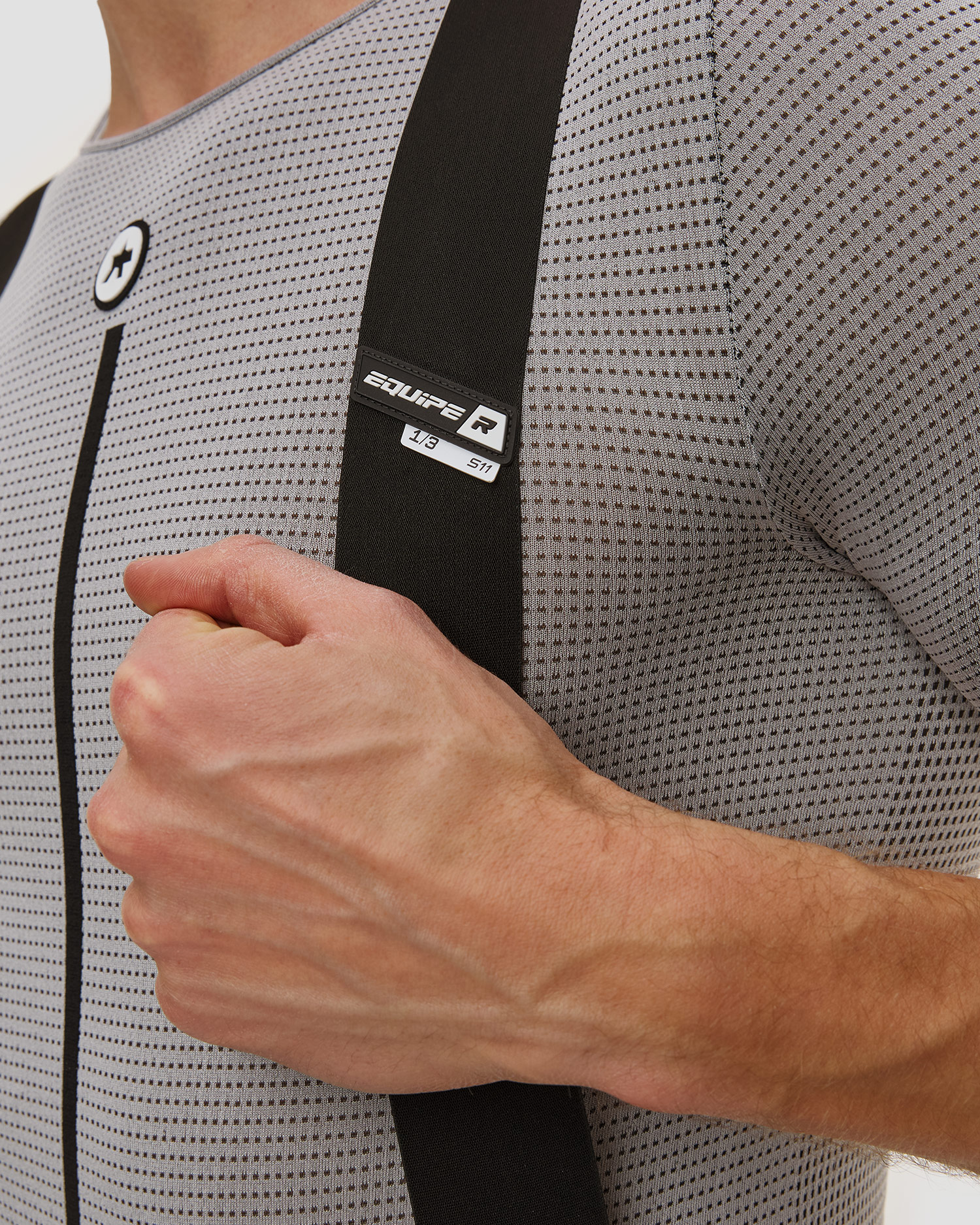 Spodenki rowerowe na szelkach męskie Assos Equipe R Bib Shorts S11 szare