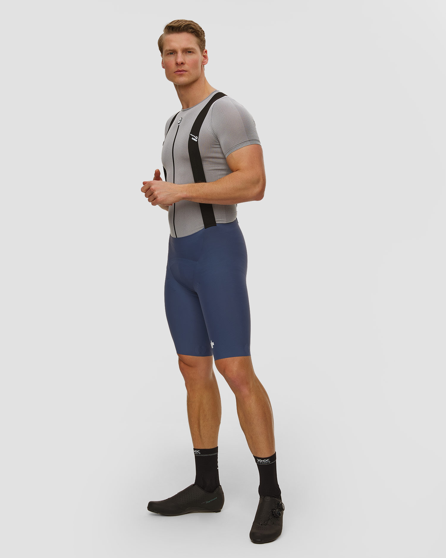 Pánske cyklistické šortky Assos Equipe R Bib Shorts S11 tmavomodré