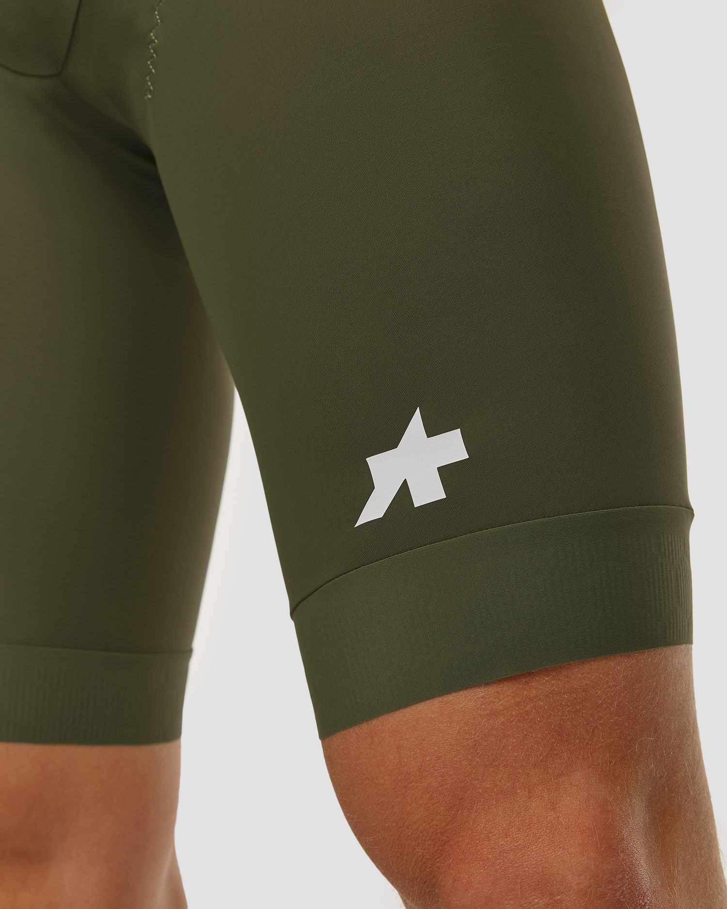 Spodenki rowerowe na szelkach męskie Assos Mille Gt Bib Shorts S11 zielone