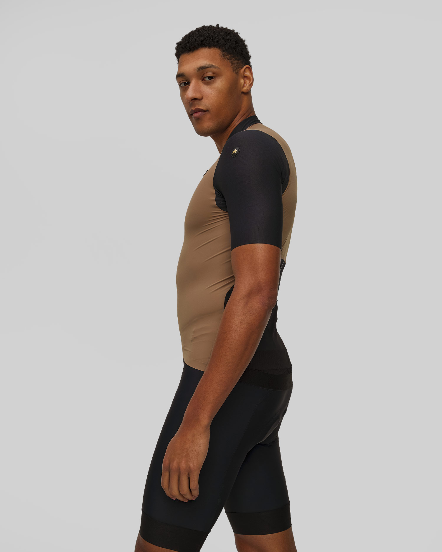 Pánský cyklistický dres Assos Mille GTO Jersey C2 v Hnědé a Černé Barvě