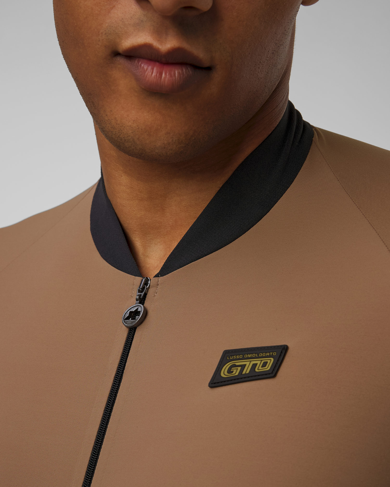 Pánský cyklistický dres Assos Mille GTO Jersey C2 v Hnědé a Černé Barvě