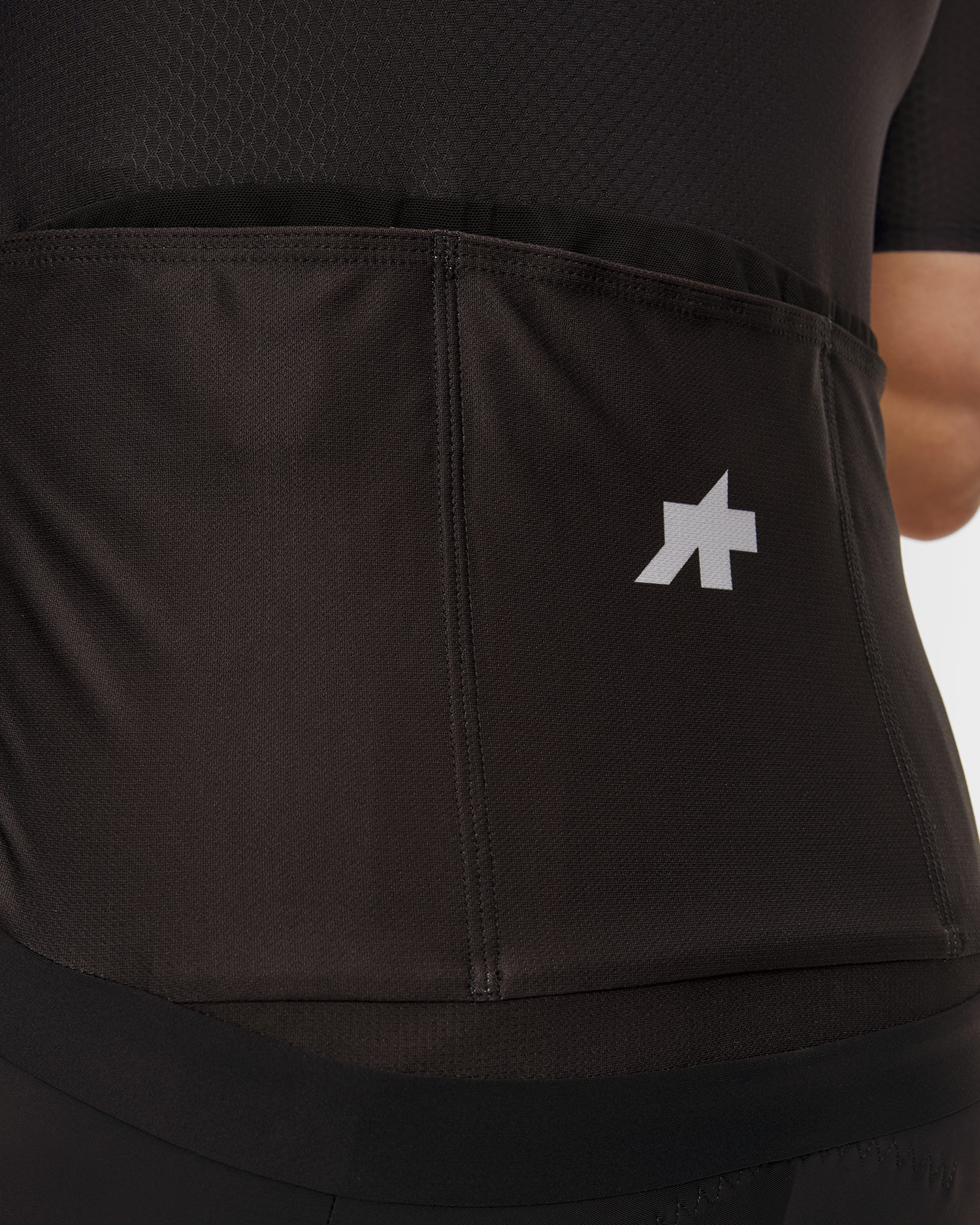 Pánsky cyklistický dres Assos Equipe R Jersey S11 čierny