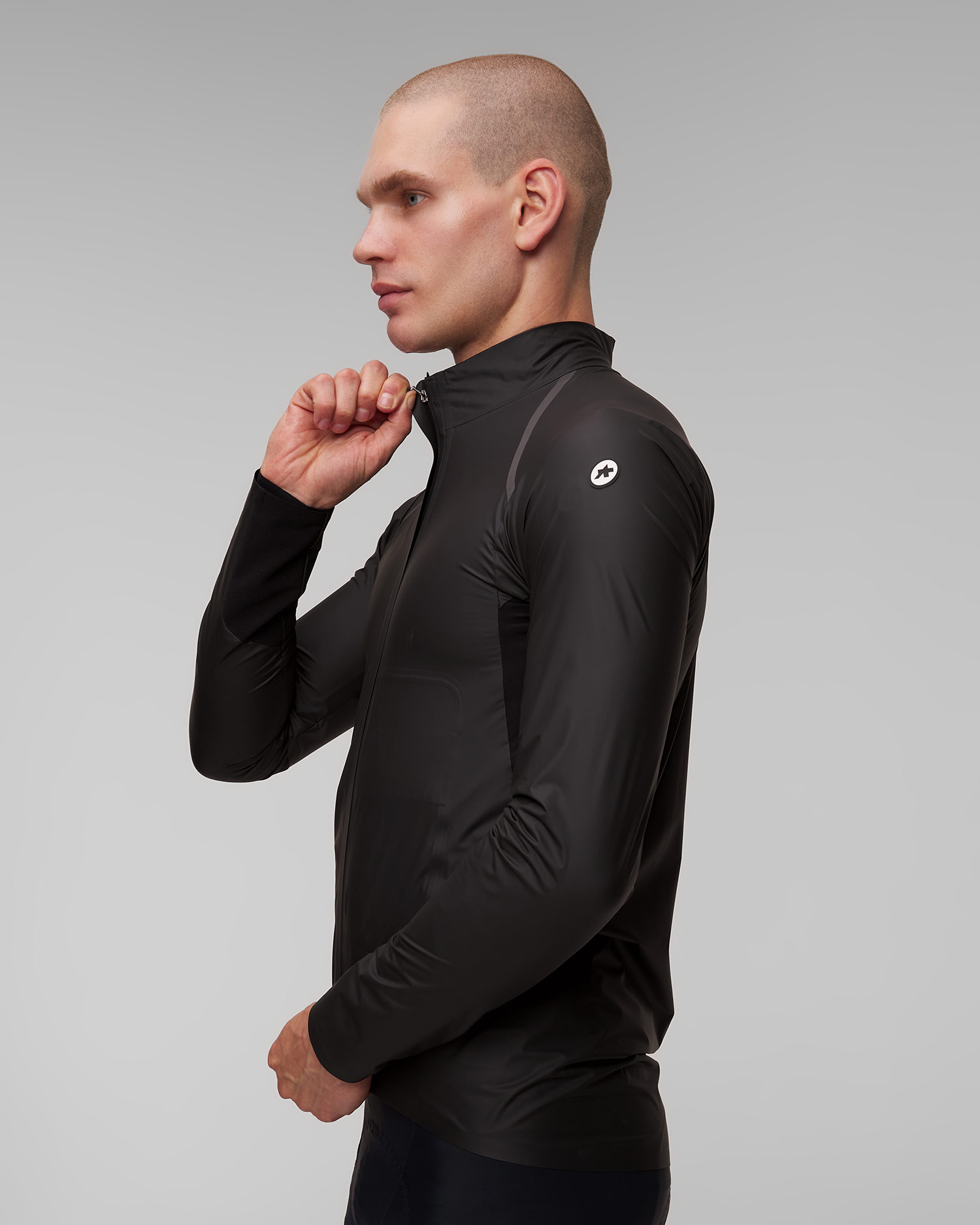 Černá pánská nepromokavá cyklistická větrovka Assos Mille Gts Rain Jacket S11