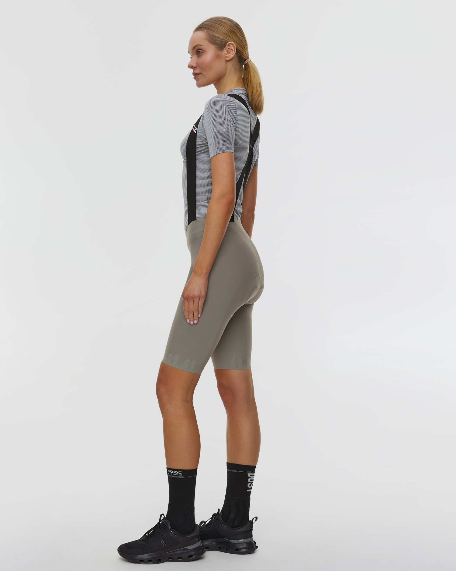 Spodenki rowerowe na szelkach damskie Assos Dyora R Bib Shorts S11