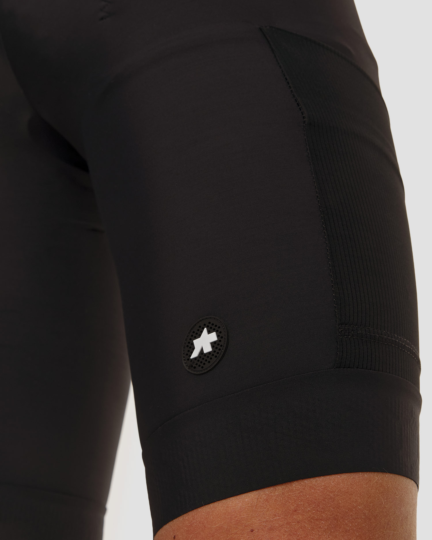 Spodenki rowerowe na szelkach męskie Assos Tactica Kieskafer Bib Shorts T5 czarne
